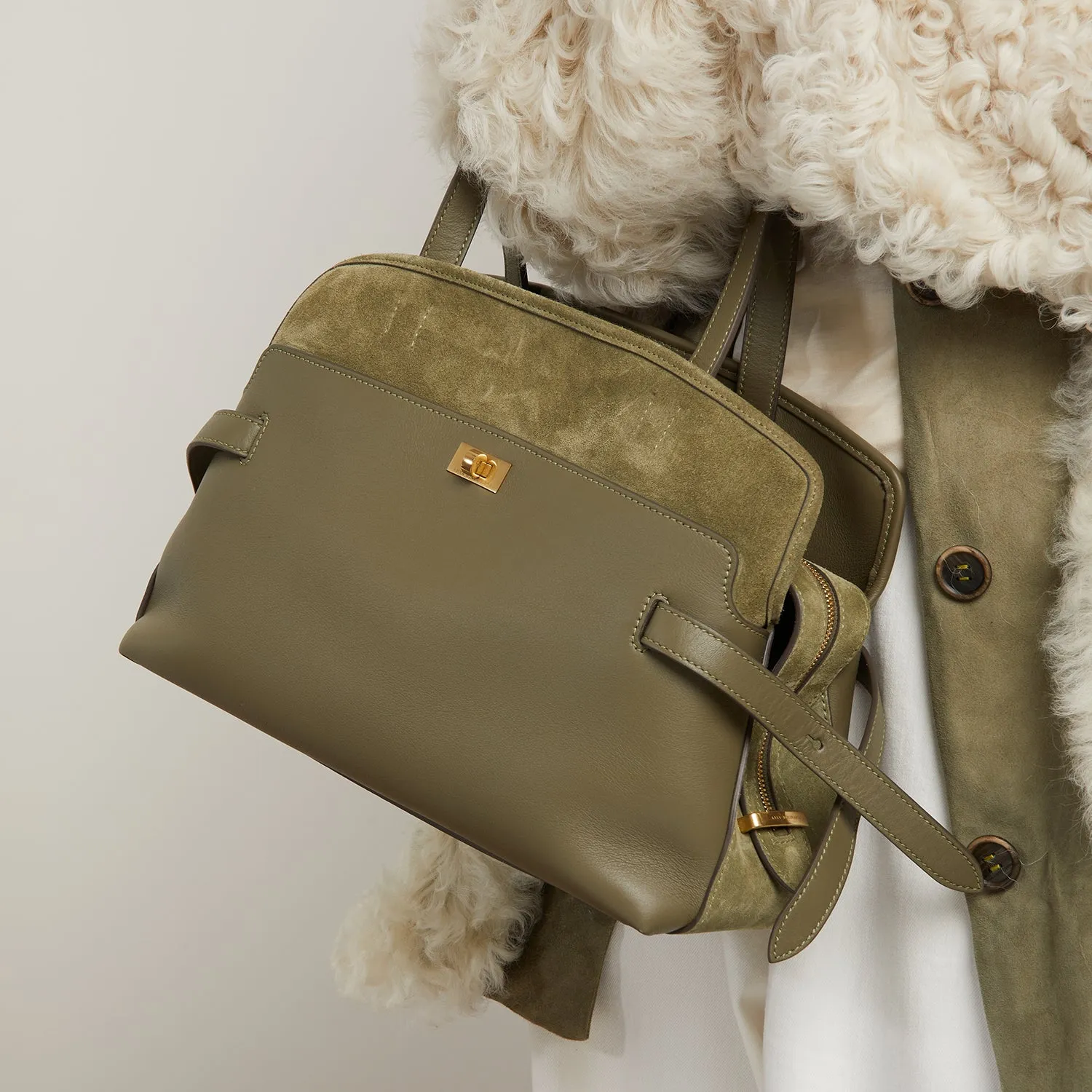 Wilson Shoulder Bag sold by Anya Hindmarch product image thumbnail 4