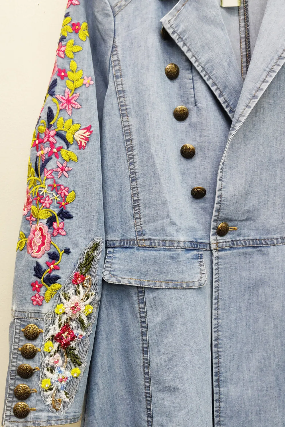 New Yorker Coat sold by Aratta product image thumbnail 3