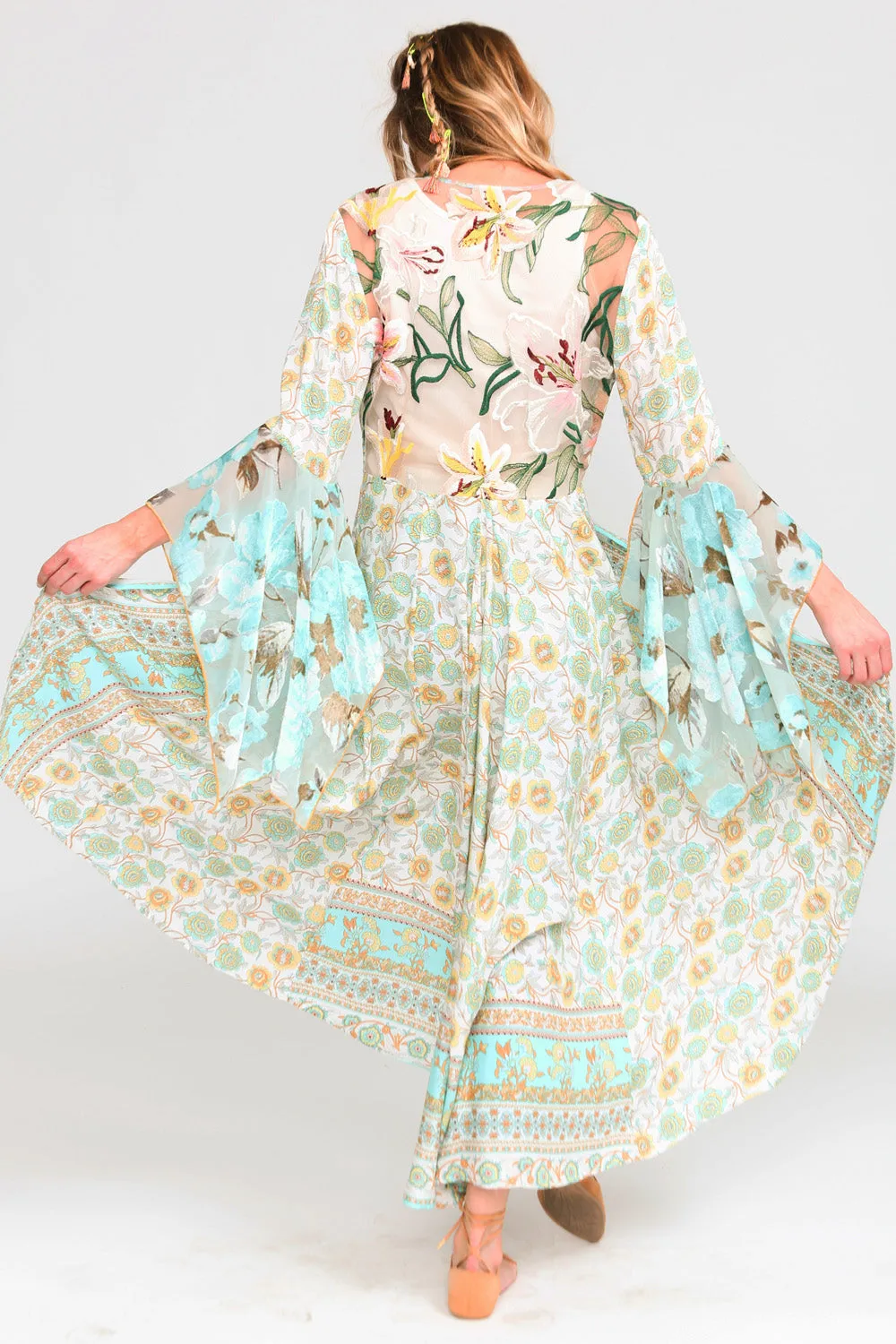 Forever Lilies Kimono sold by Aratta product image thumbnail 4