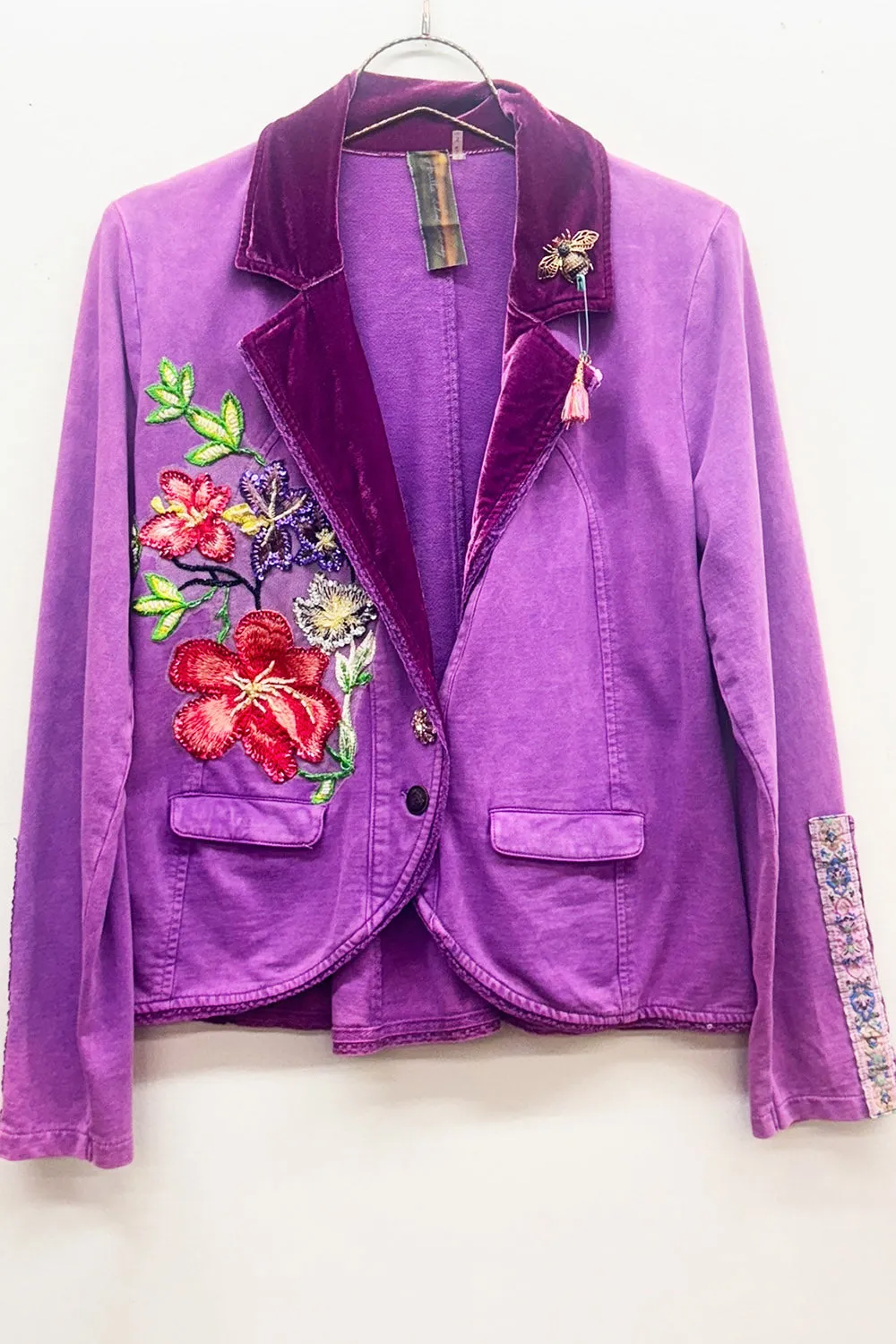 Colonel Jacket sold by Aratta