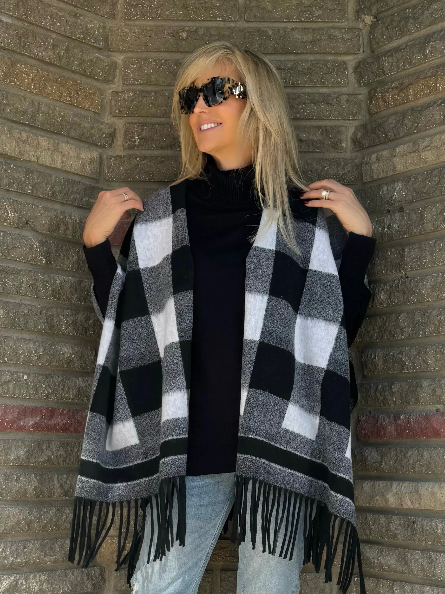 Stunning Checker Cape | T681 sold by Artizan product image thumbnail 2