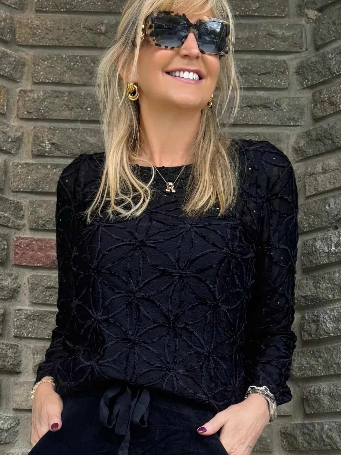 2 Piece Stunning Velvet Blouse | T680 sold by Artizan product image thumbnail 2