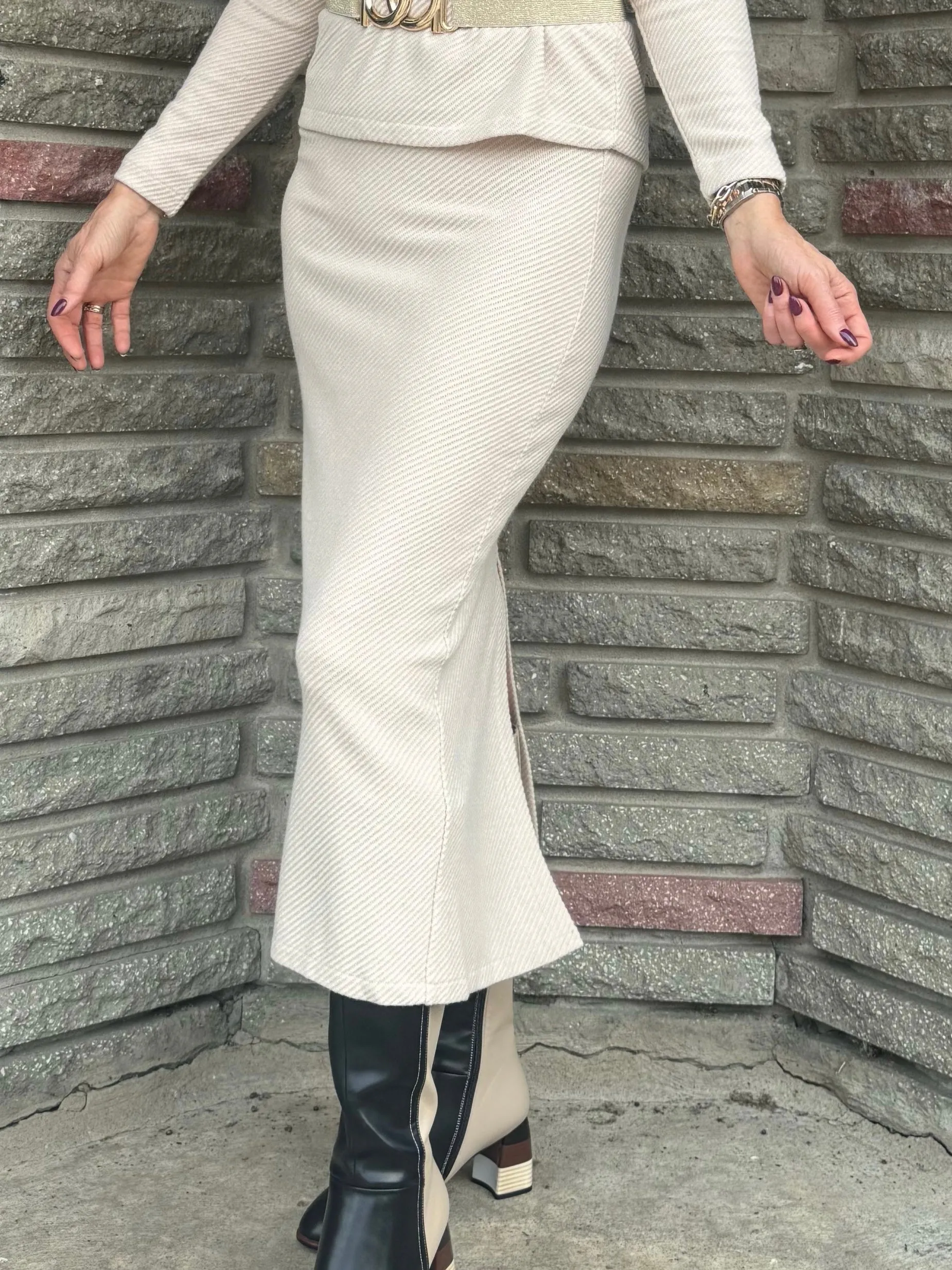 Love Your Bod Midi Skirt | SK610 sold by Artizan product image thumbnail 2