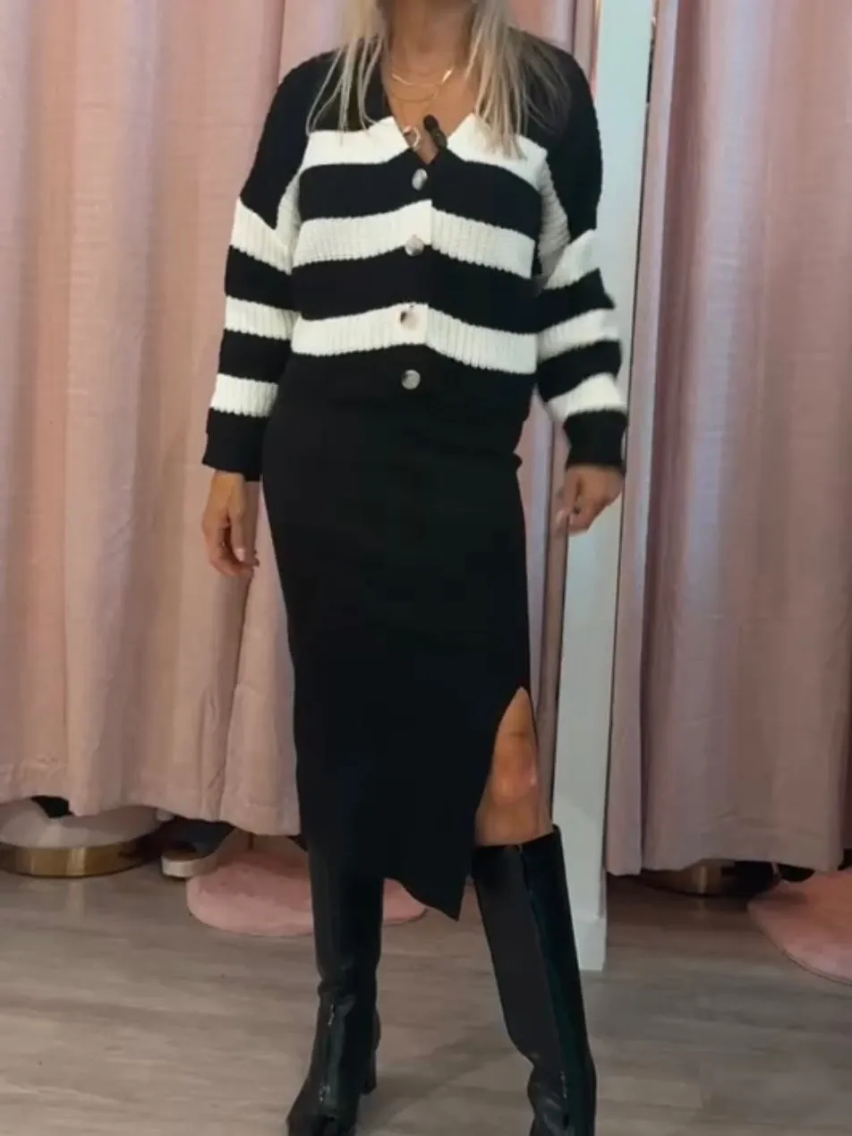 Sweater Knit Midi Skirt | R690 sold by Artizan