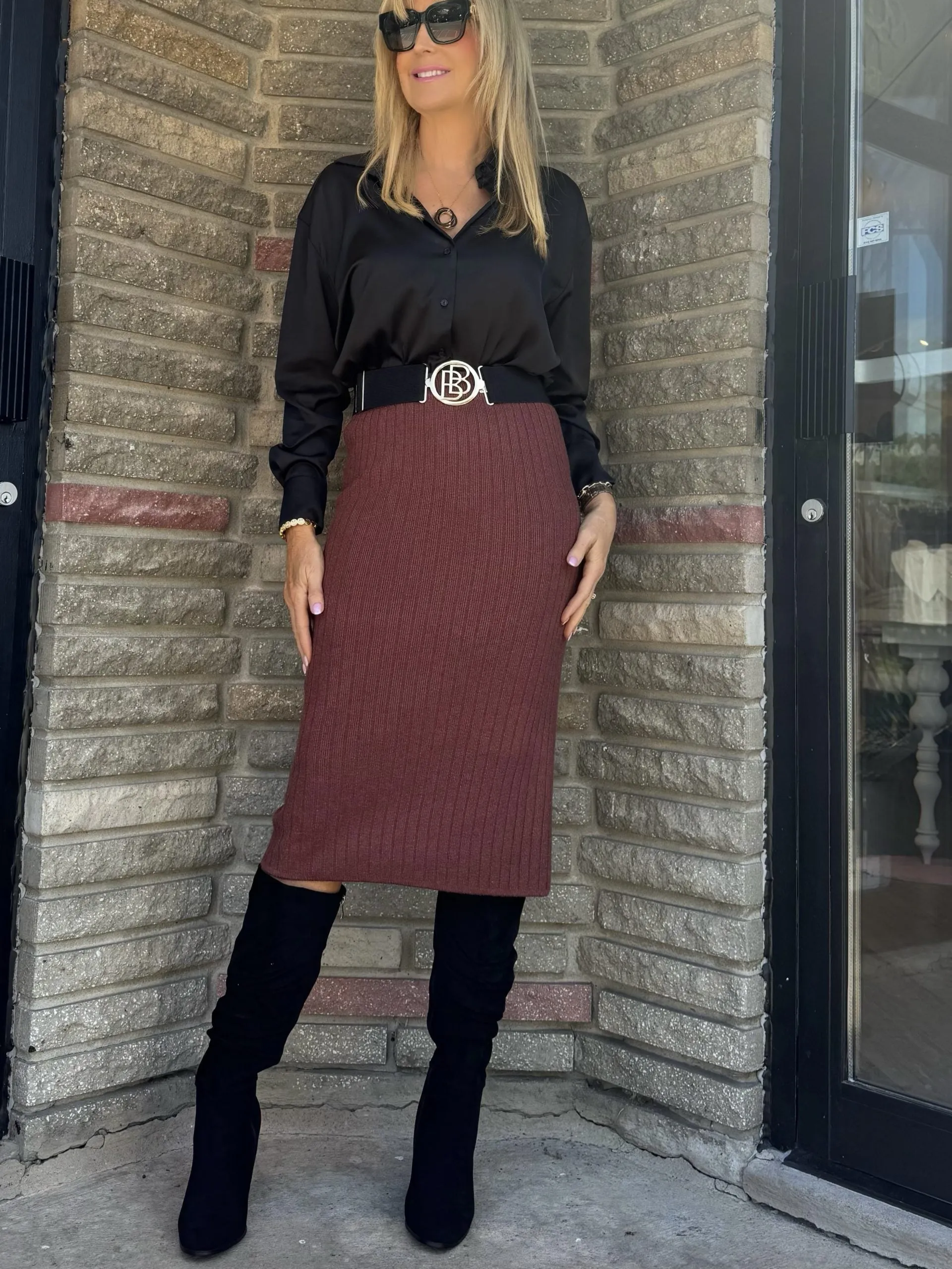 Robin's Favourite Slimming Midi Skirt | SK608 sold by Artizan product image thumbnail 3