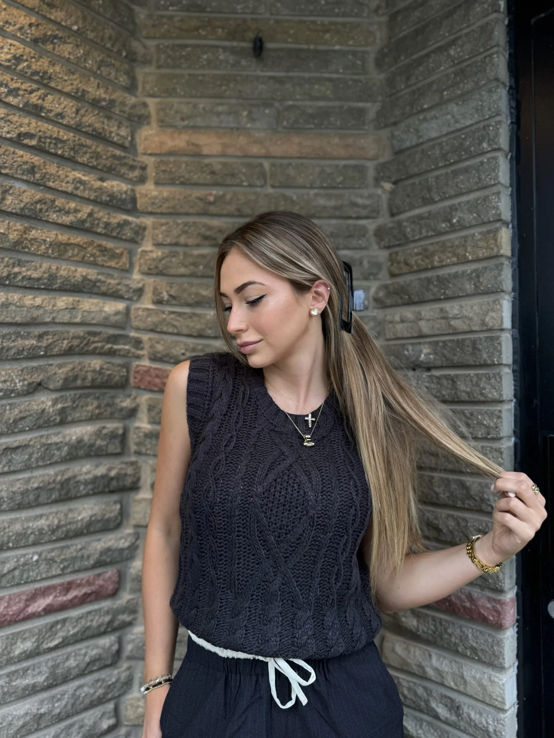 Cable Knit Sweater Vest | T648 sold by Artizan