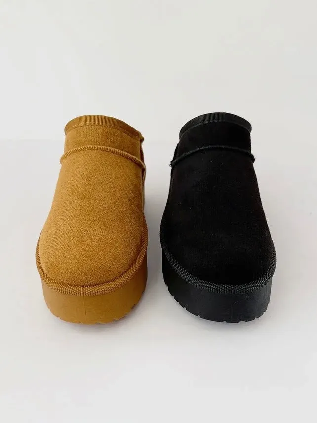 Classic Fall Slip On Boot | BT18 sold by Artizan product image thumbnail 2