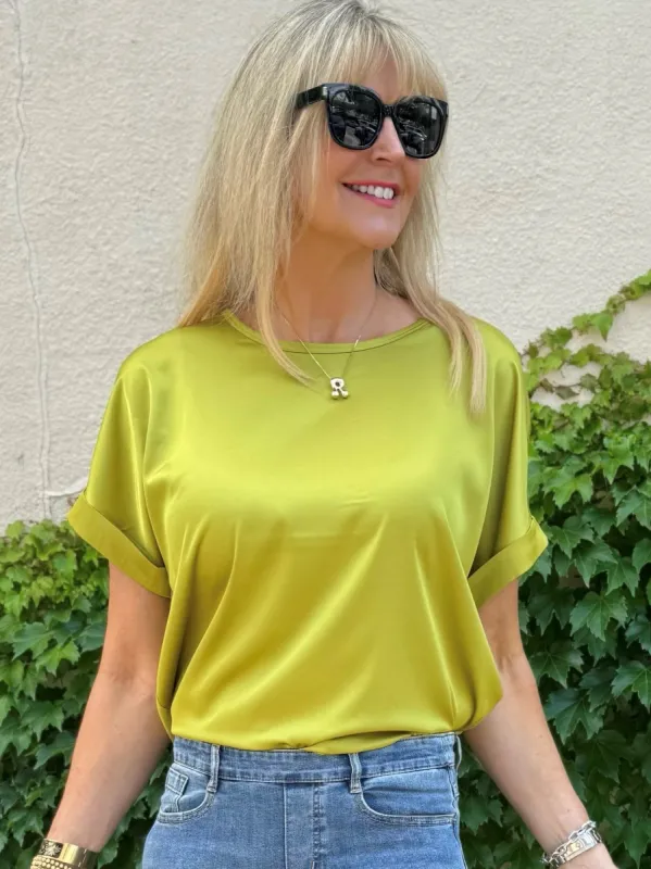Satin Front Short Sleeve Top | R666 sold by Artizan
