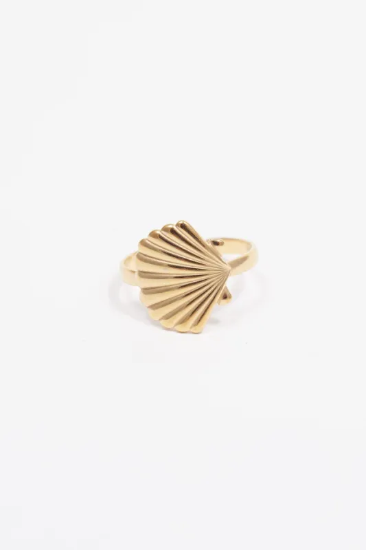 Shell Ring | BE129 sold by Artizan