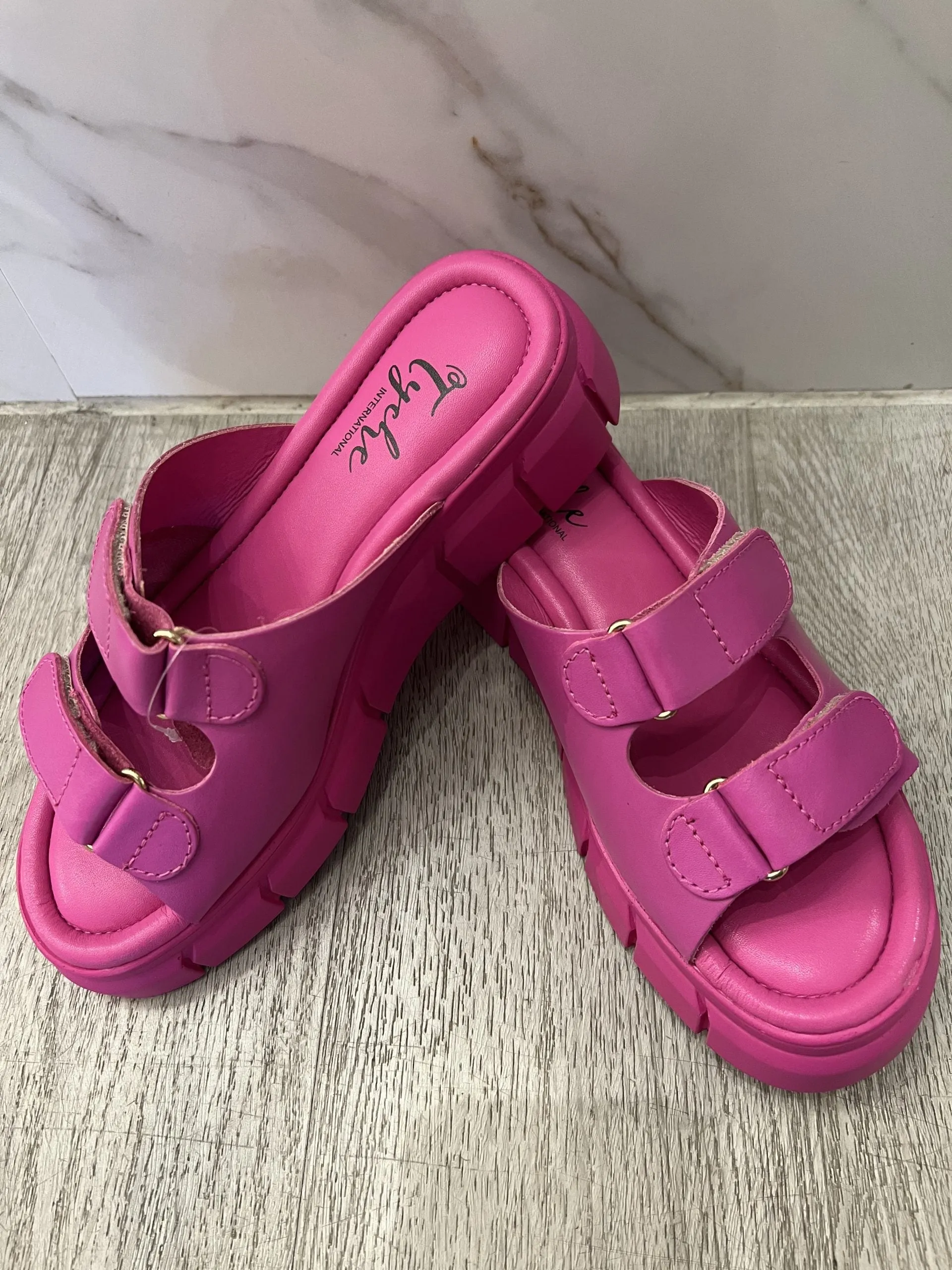 Jessica Sandal | SA606 sold by Artizan