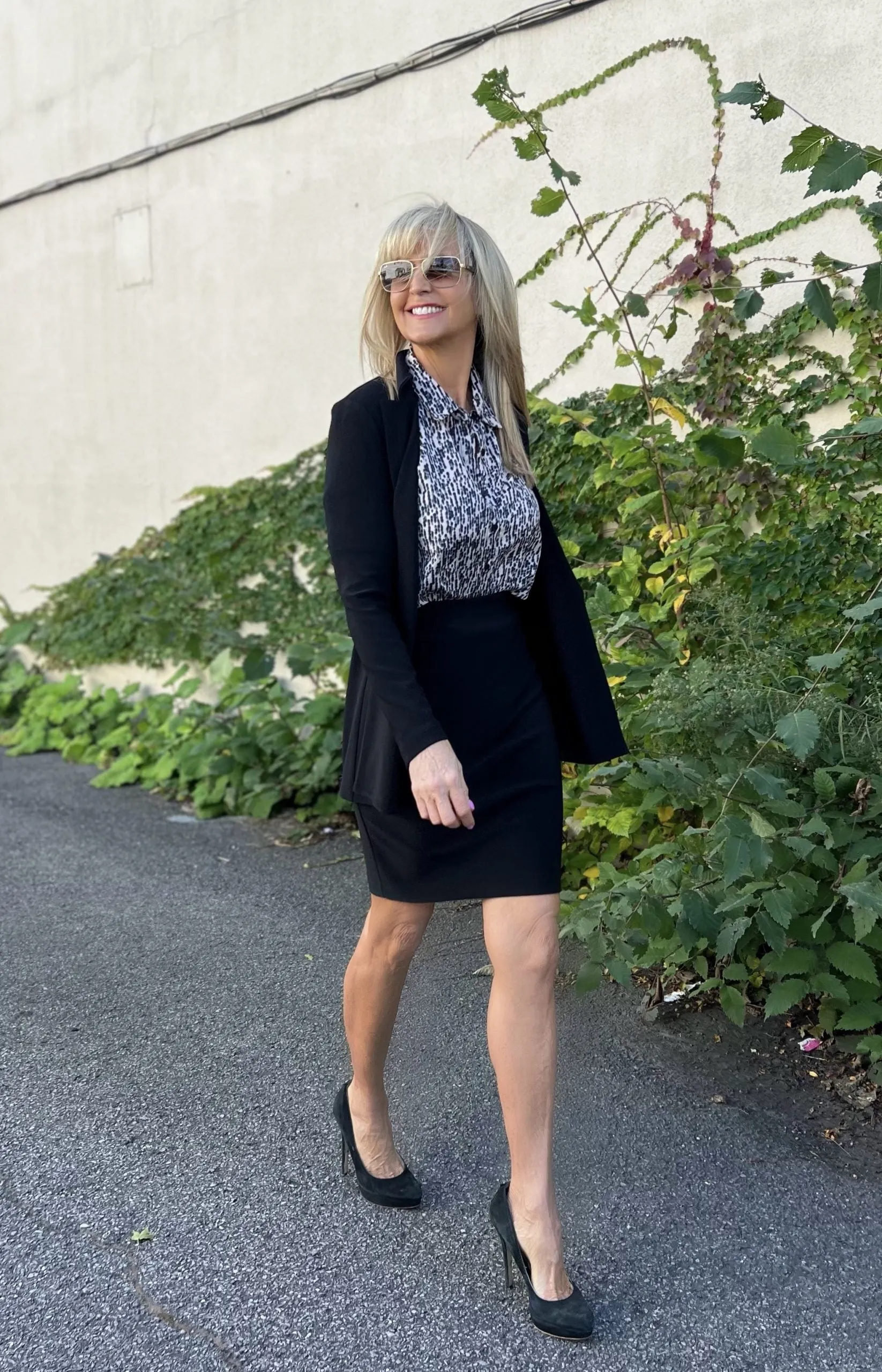 Sexy Slimming Pull On Knee Length Skirt | R633 sold by Artizan product image thumbnail 3