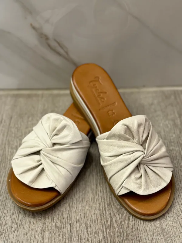 Resort Vibes Sandal | SA619 sold by Artizan