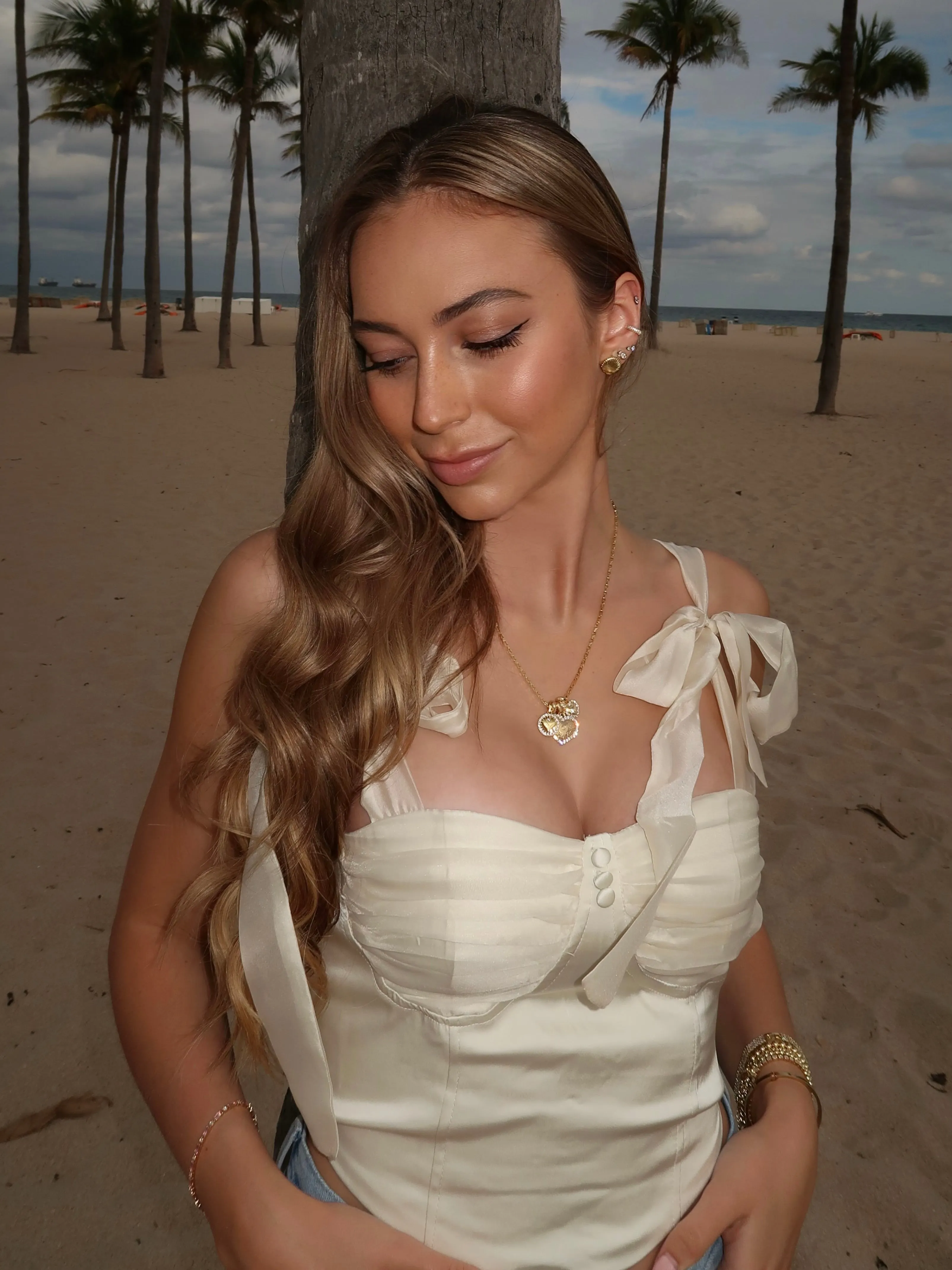 Gorgeous Feminine Top | T748 sold by Artizan