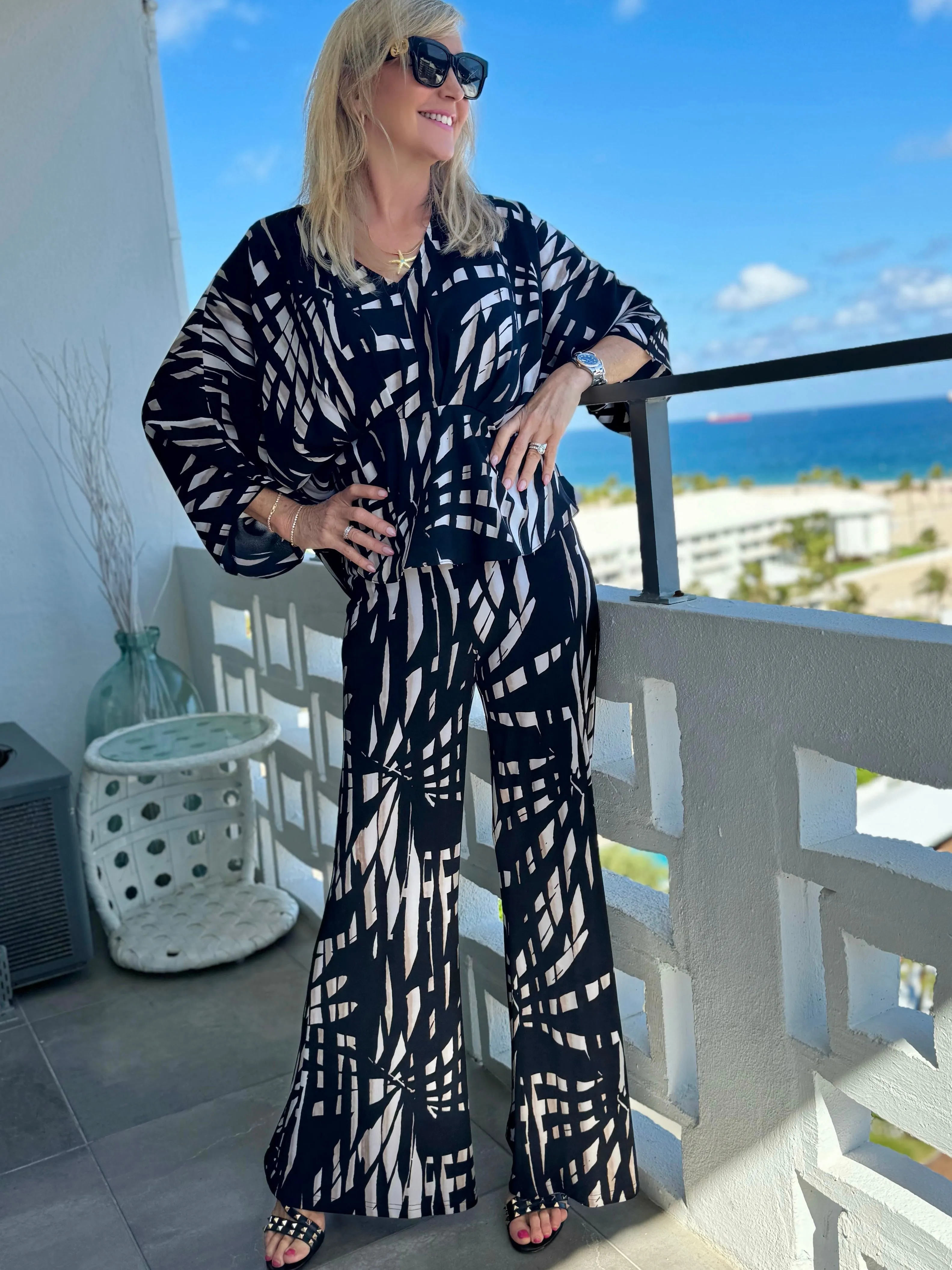 Silky Knit Tropical Print Wide Leg Pant | R851 sold by Artizan product image thumbnail 2