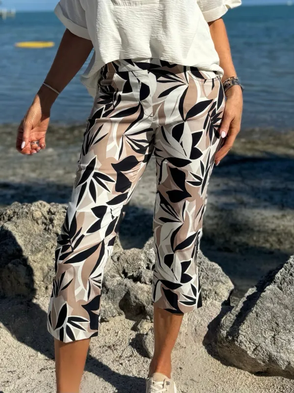 Perfect Print Pull-On Pant | PA680 sold by Artizan