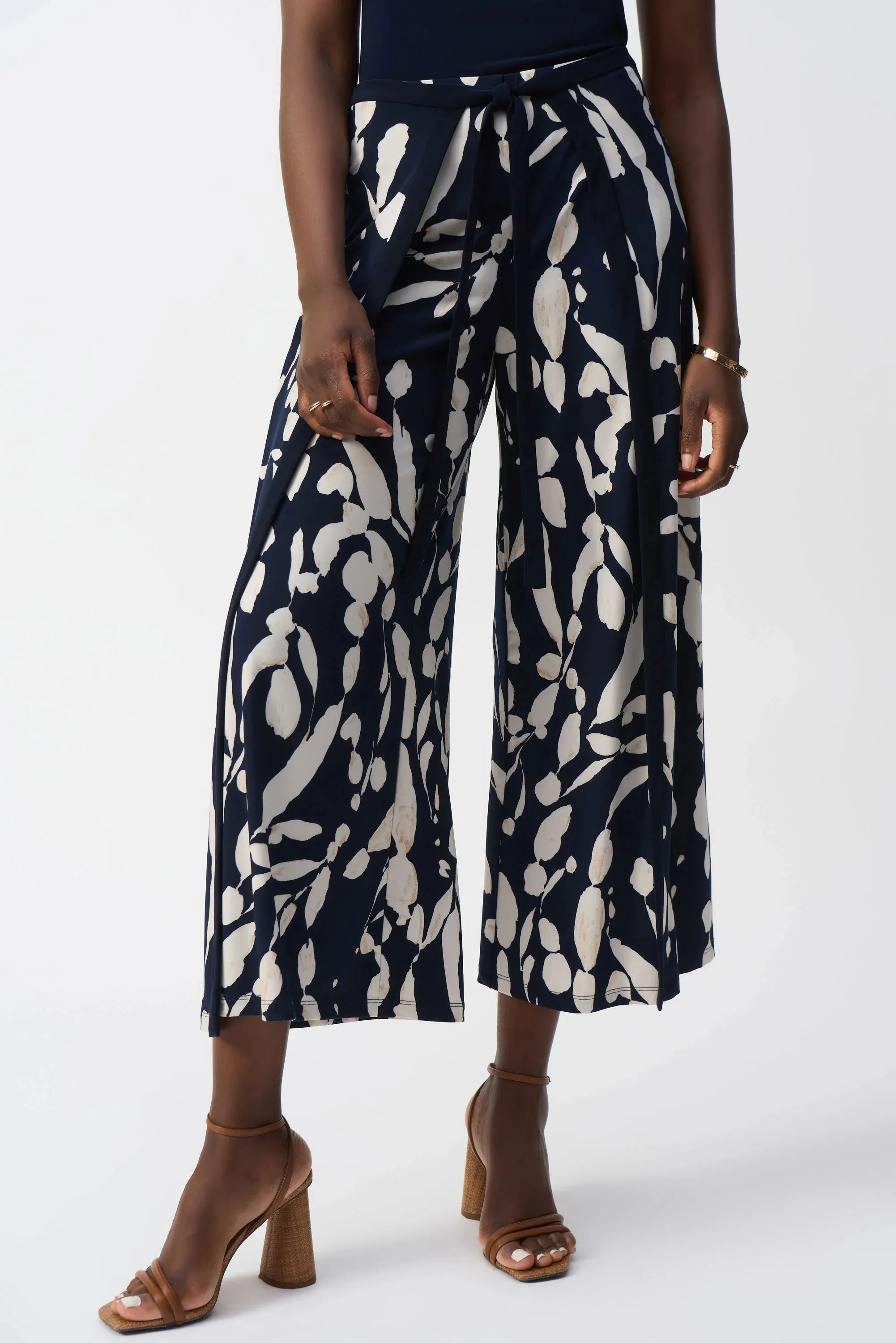 Silky Abstract Print Wide Leg Pant | R857 sold by Artizan product image thumbnail 2