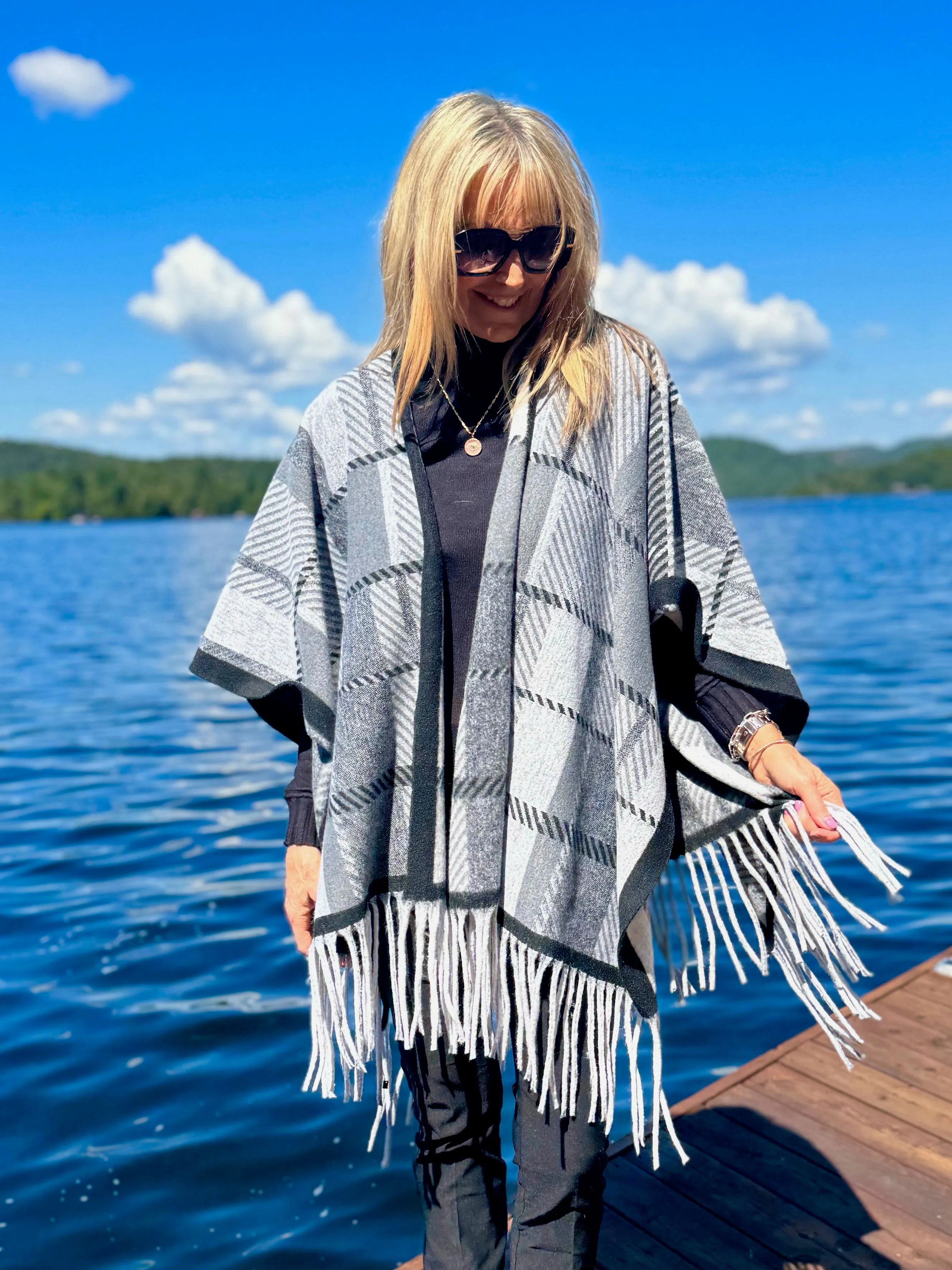 Luxury Vibes Shawl | SH201 sold by Artizan product image thumbnail 2