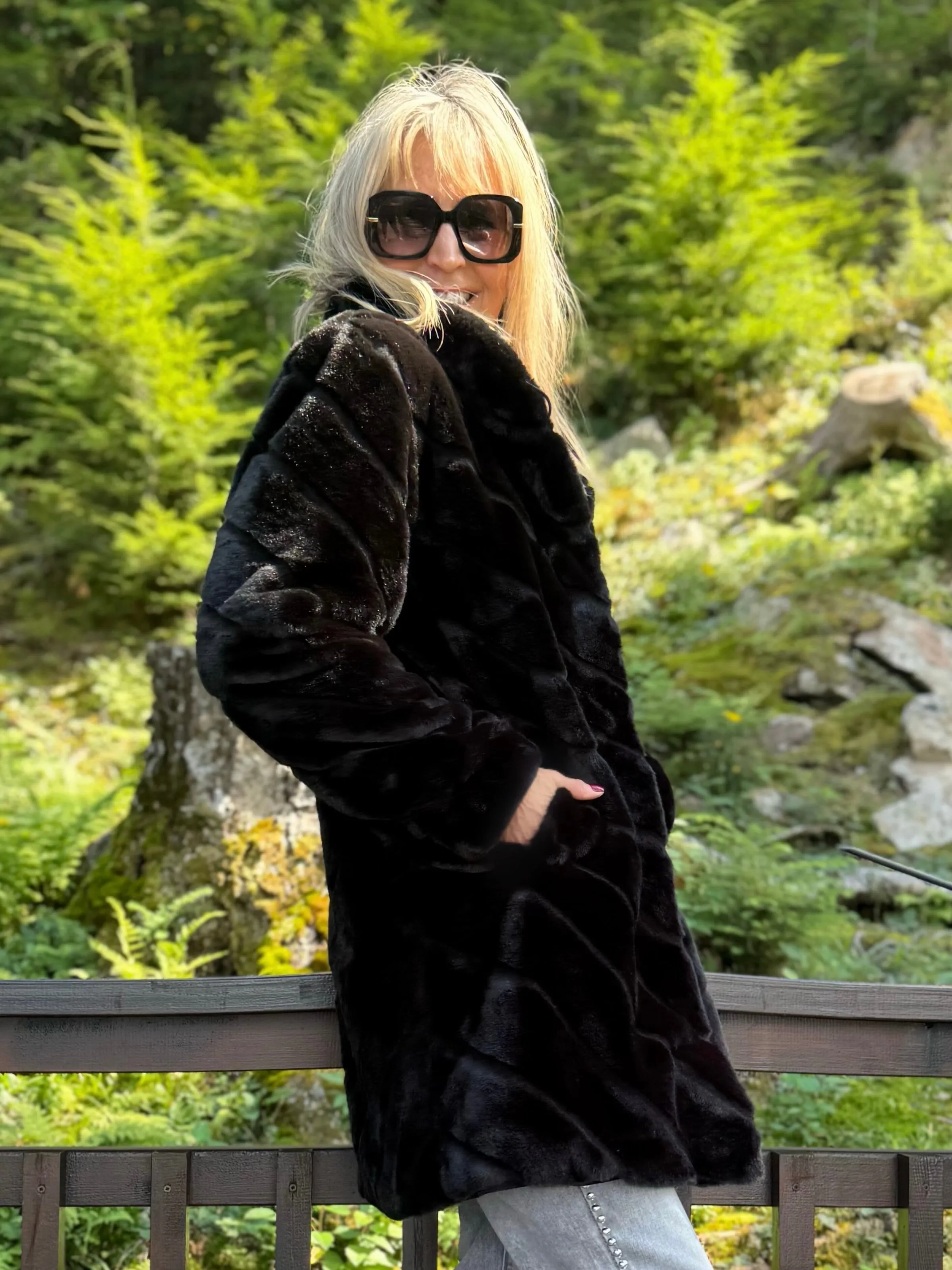 Fab Reversible Faux Fur Coat | JK222 sold by Artizan product image thumbnail 2