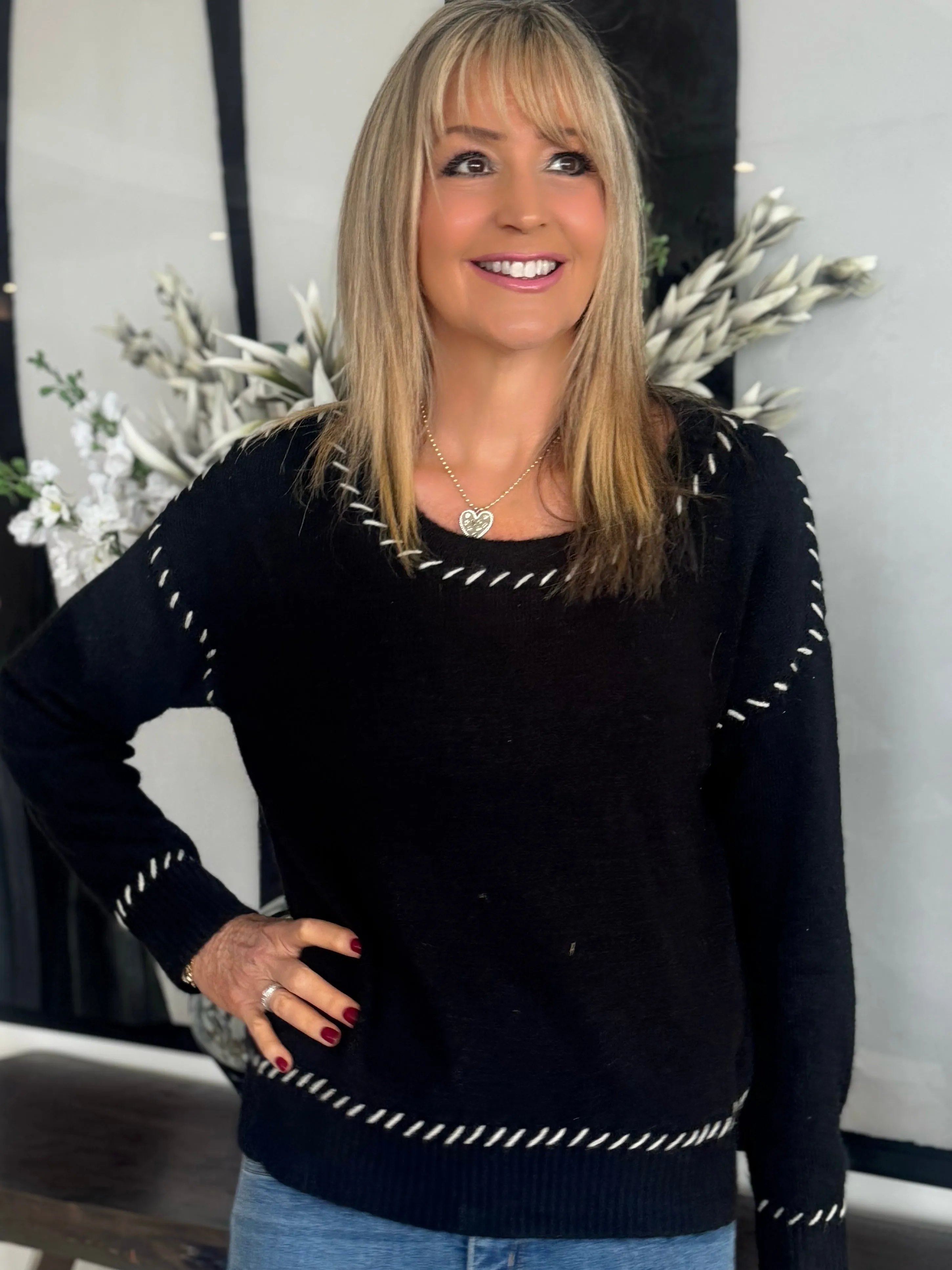 Contrast Stitch Crew Neck Sweater | SW221 sold by Artizan