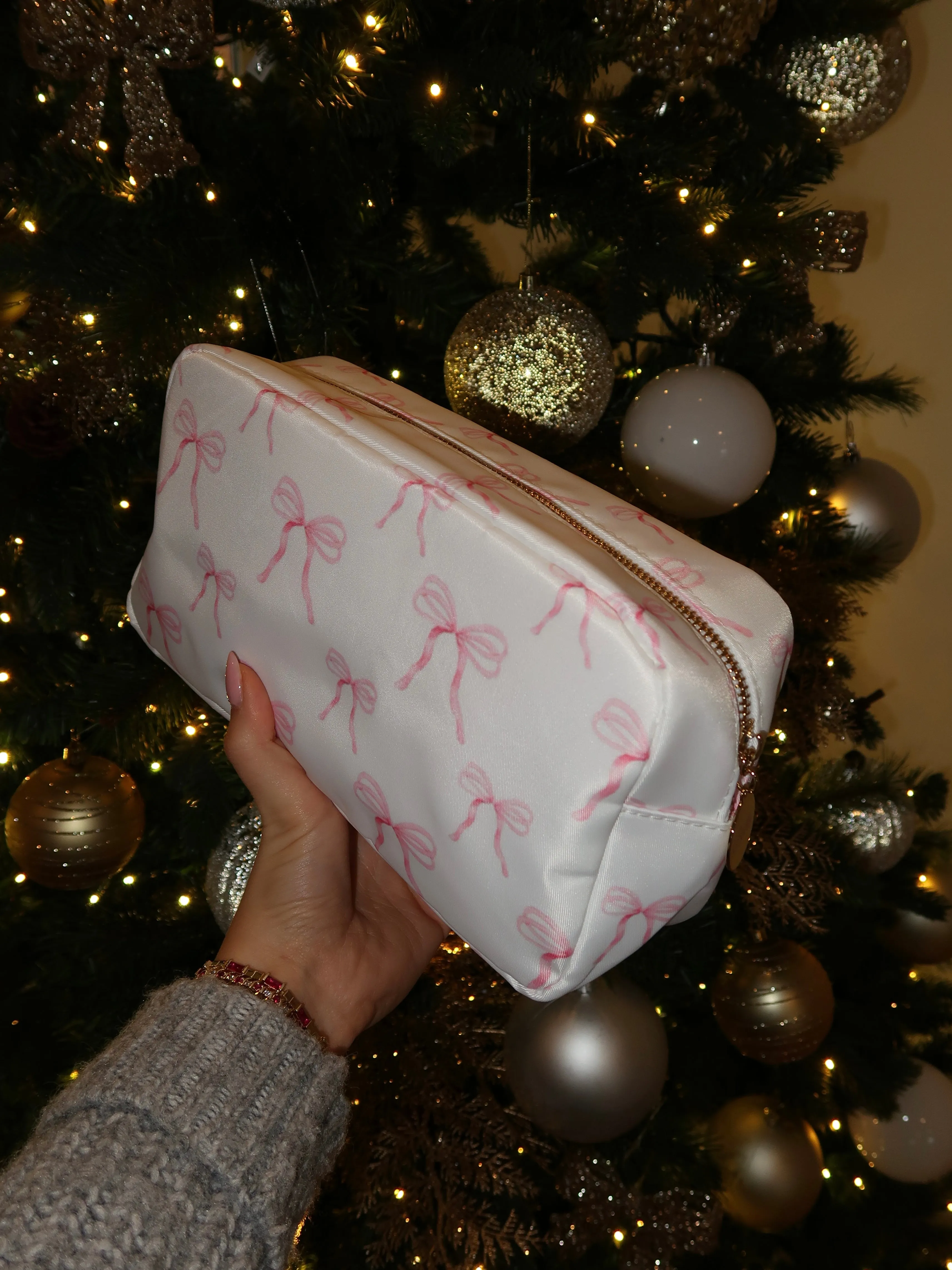 Bellemas Makeup Bag sold by Artizan product image thumbnail 5