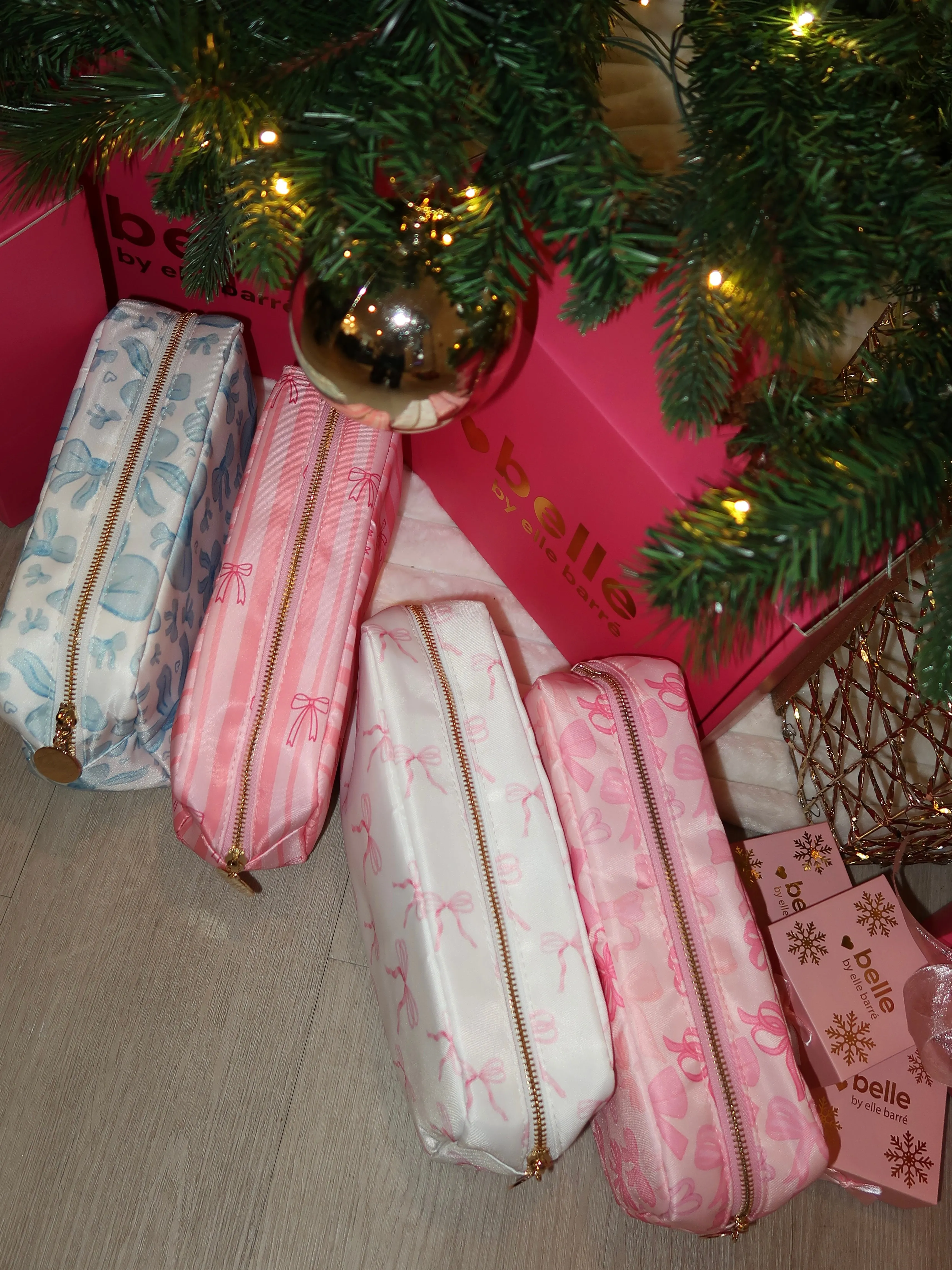 Bellemas Makeup Bag sold by Artizan product image thumbnail 3