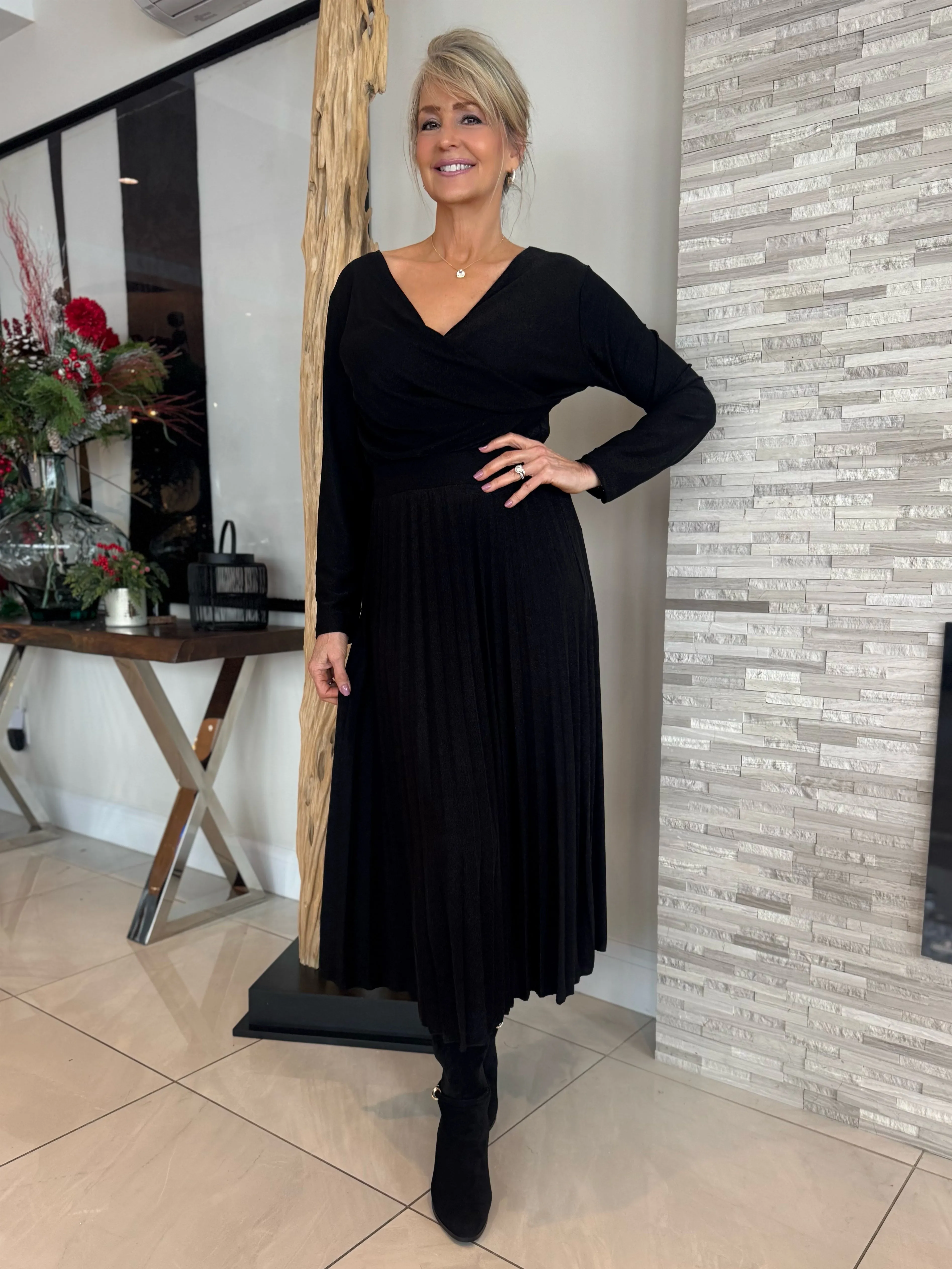 Italian Plissé Sparkly Skirt | SK212 sold by Artizan product image thumbnail 3