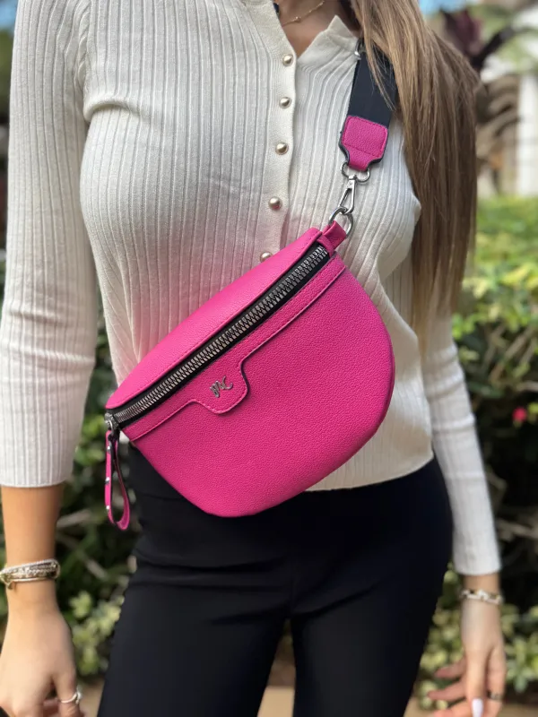 Robin’s Fave Crossbody Bag | BA202 sold by Artizan