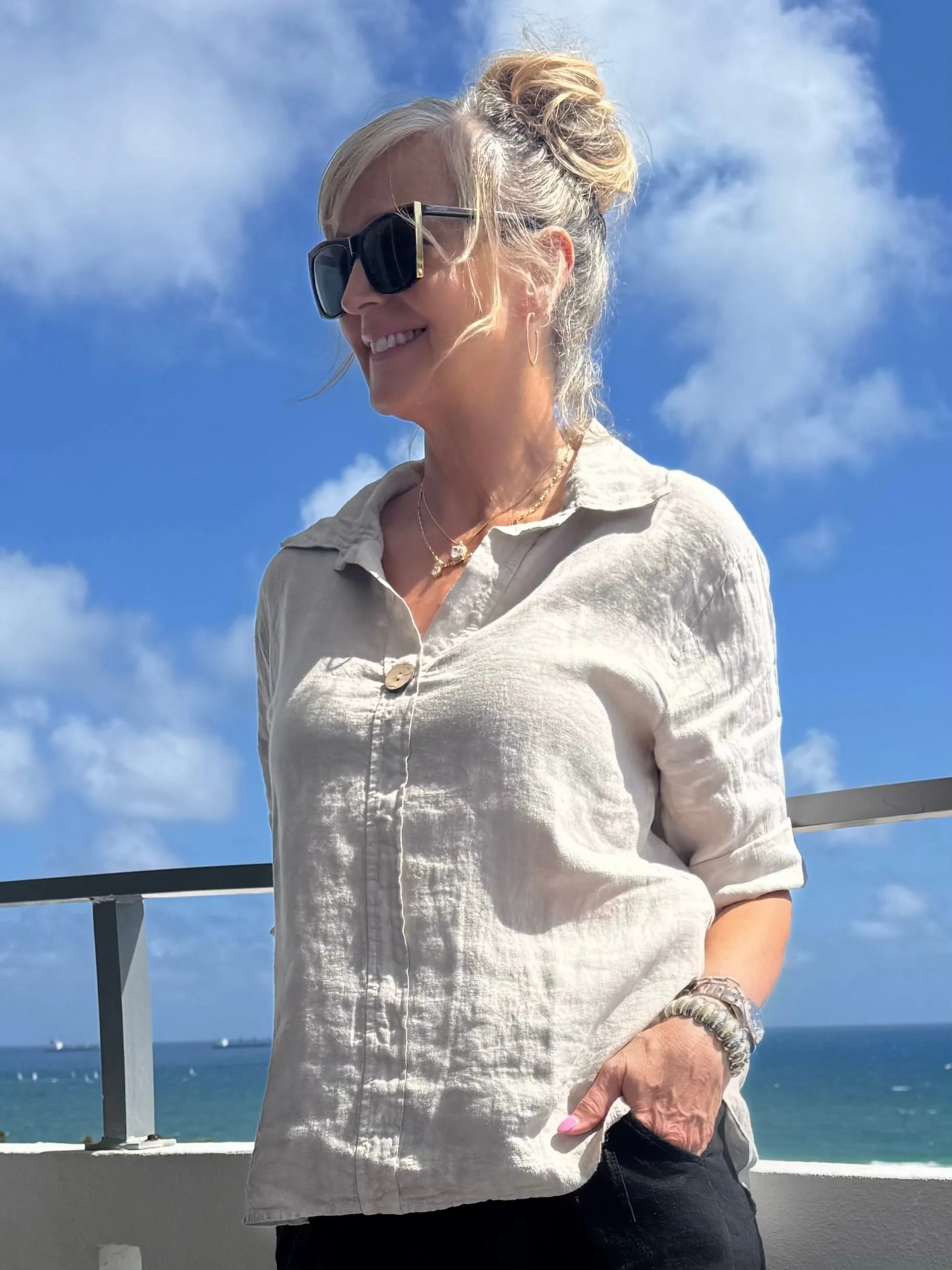 100% Linen One Button Detail Top | T314 sold by Artizan product image thumbnail 3