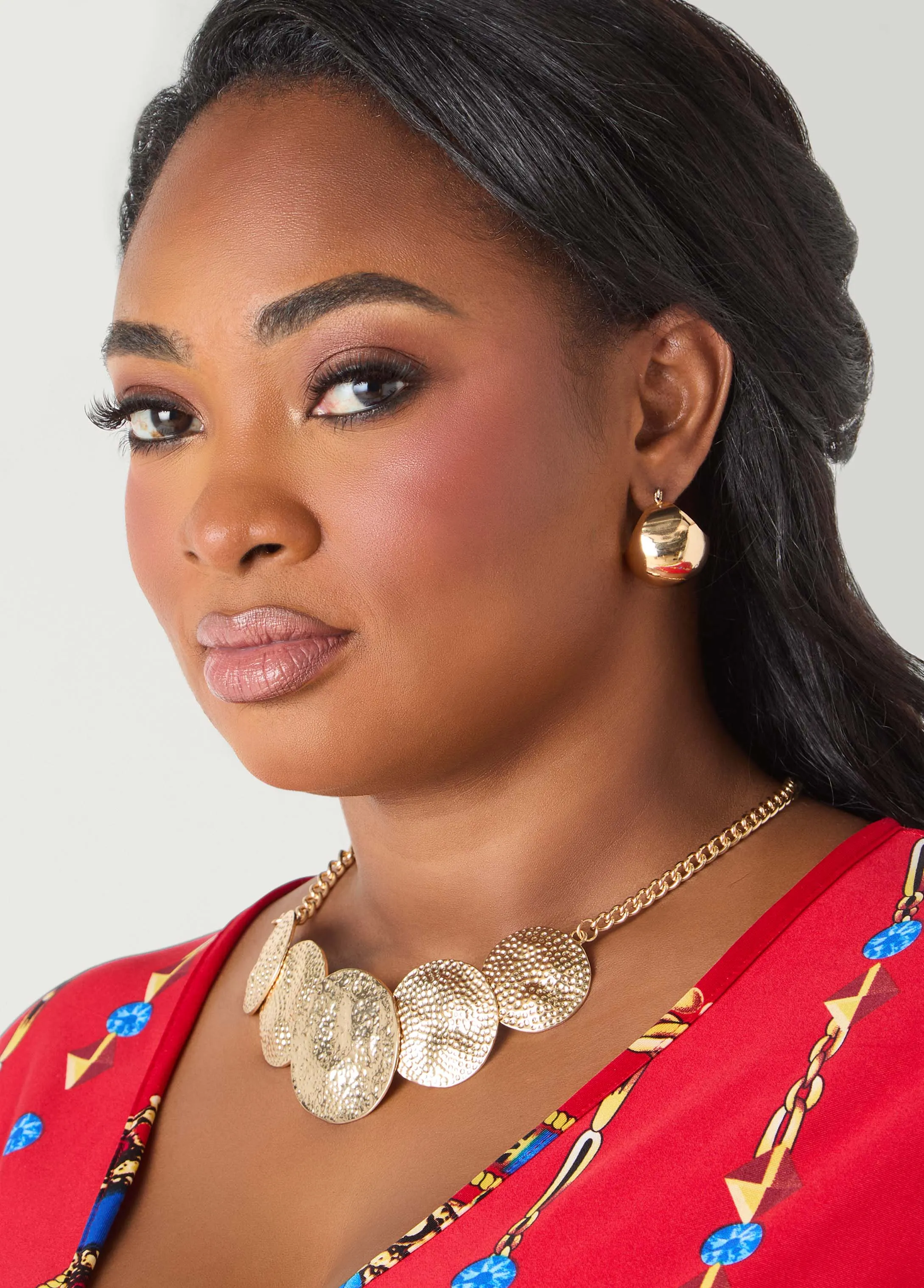 Hammered Disc Necklace sold by Ashley Stewart product image thumbnail 2