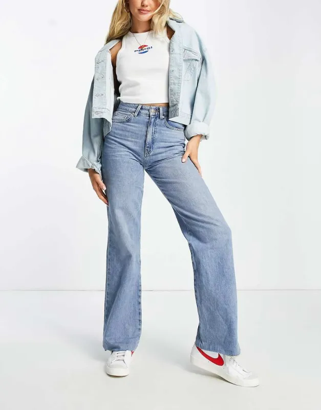 Stradivarius 90s dad jeans in vintage blue sold by ASOS