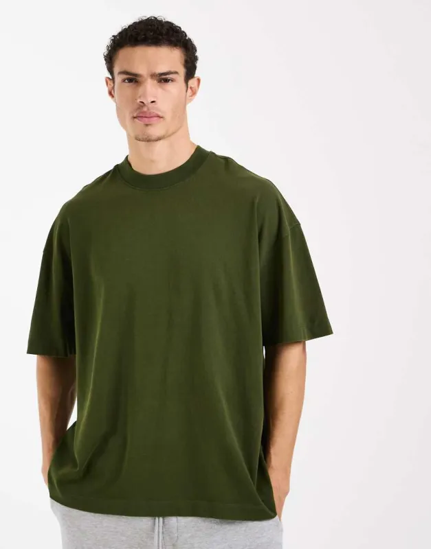 4505 Icon heavyweight cotton oversized t-shirt with quick dry finish in washed khaki-Green made by ASOS