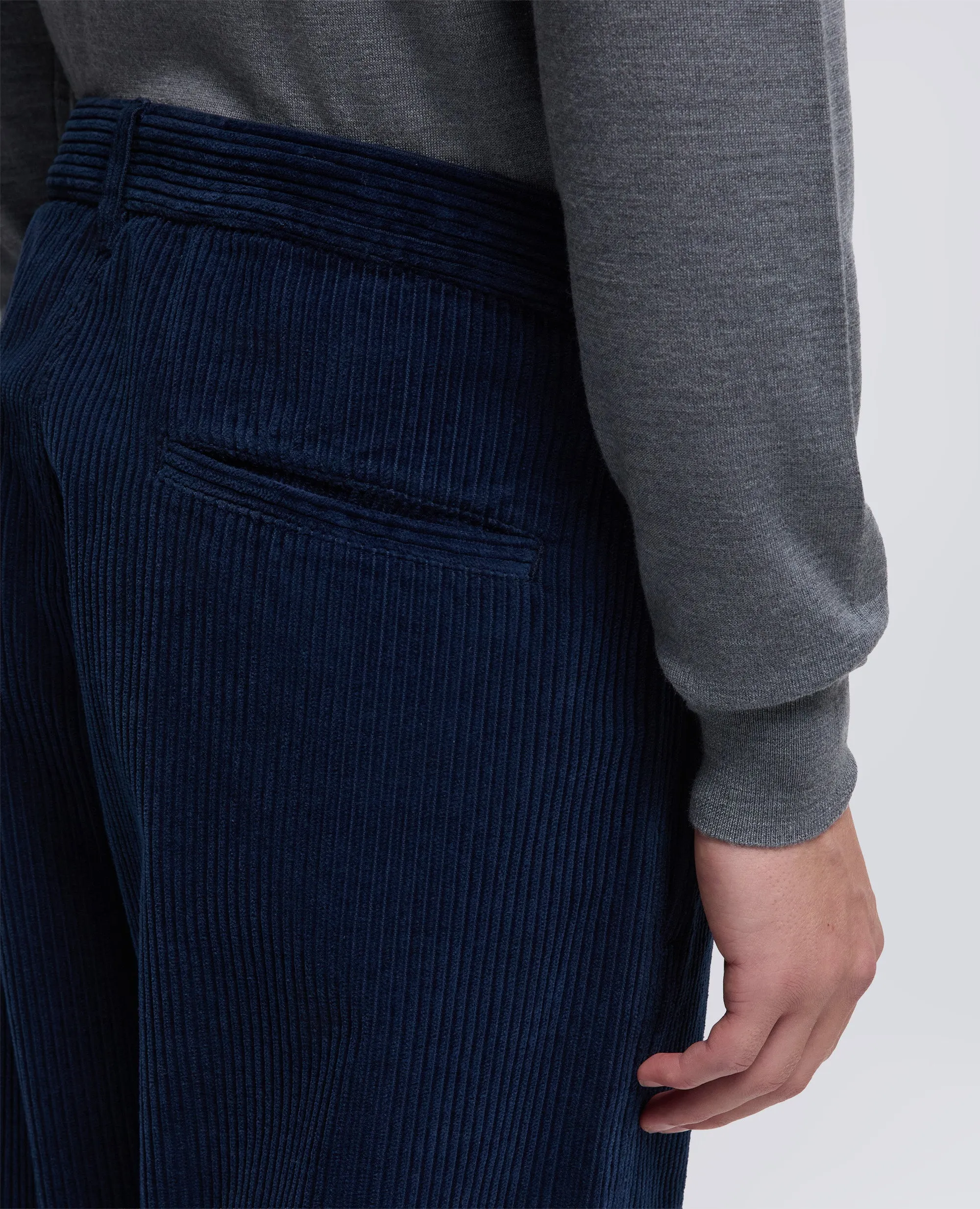 PANTALONE CHINO FUNZIONALE IN VELLUTO - NAVY sold by Aspesi product image thumbnail 4