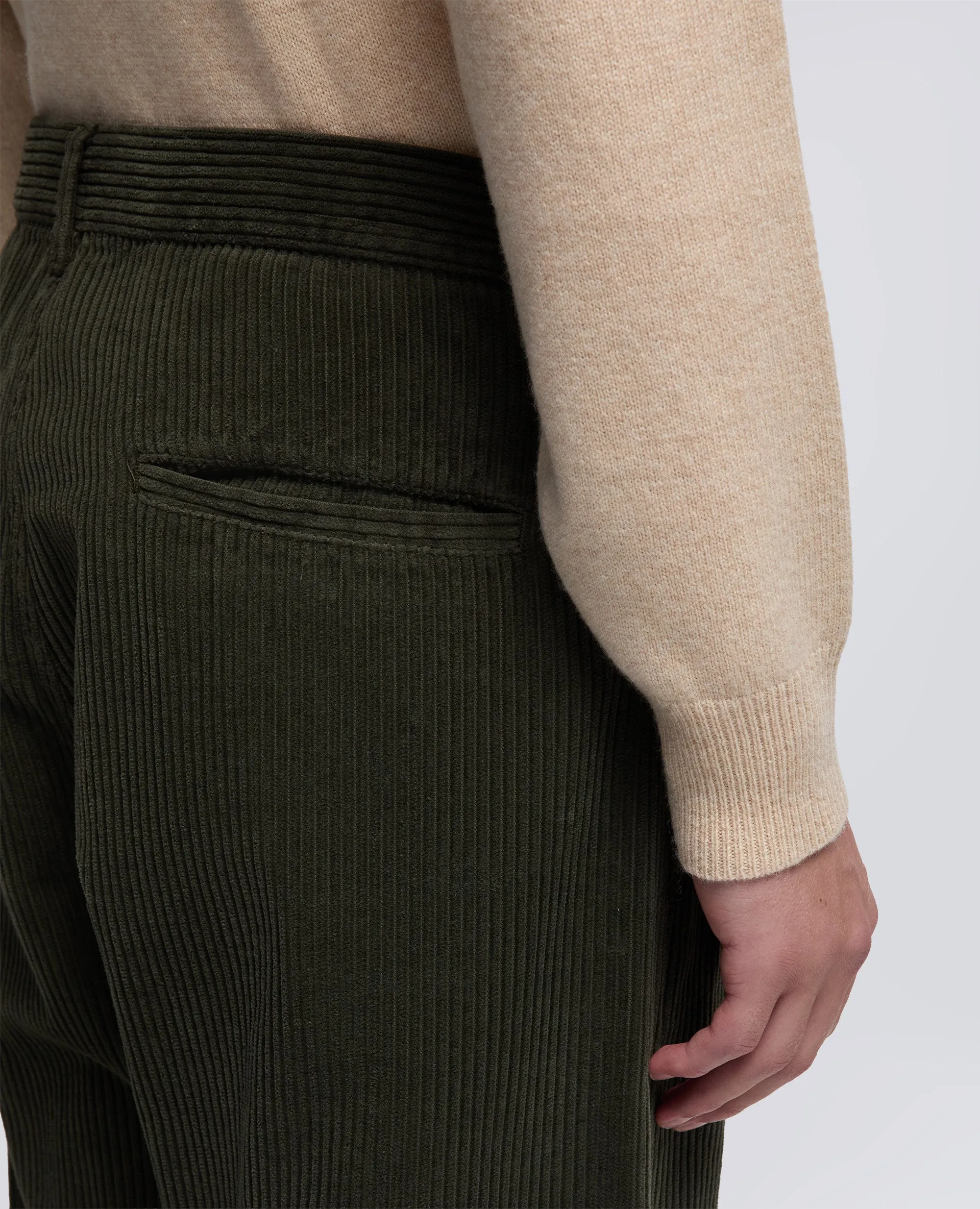 PANTALONE CHINO FUNZIONALE IN VELLUTO - MILITARE sold by Aspesi product image thumbnail 4