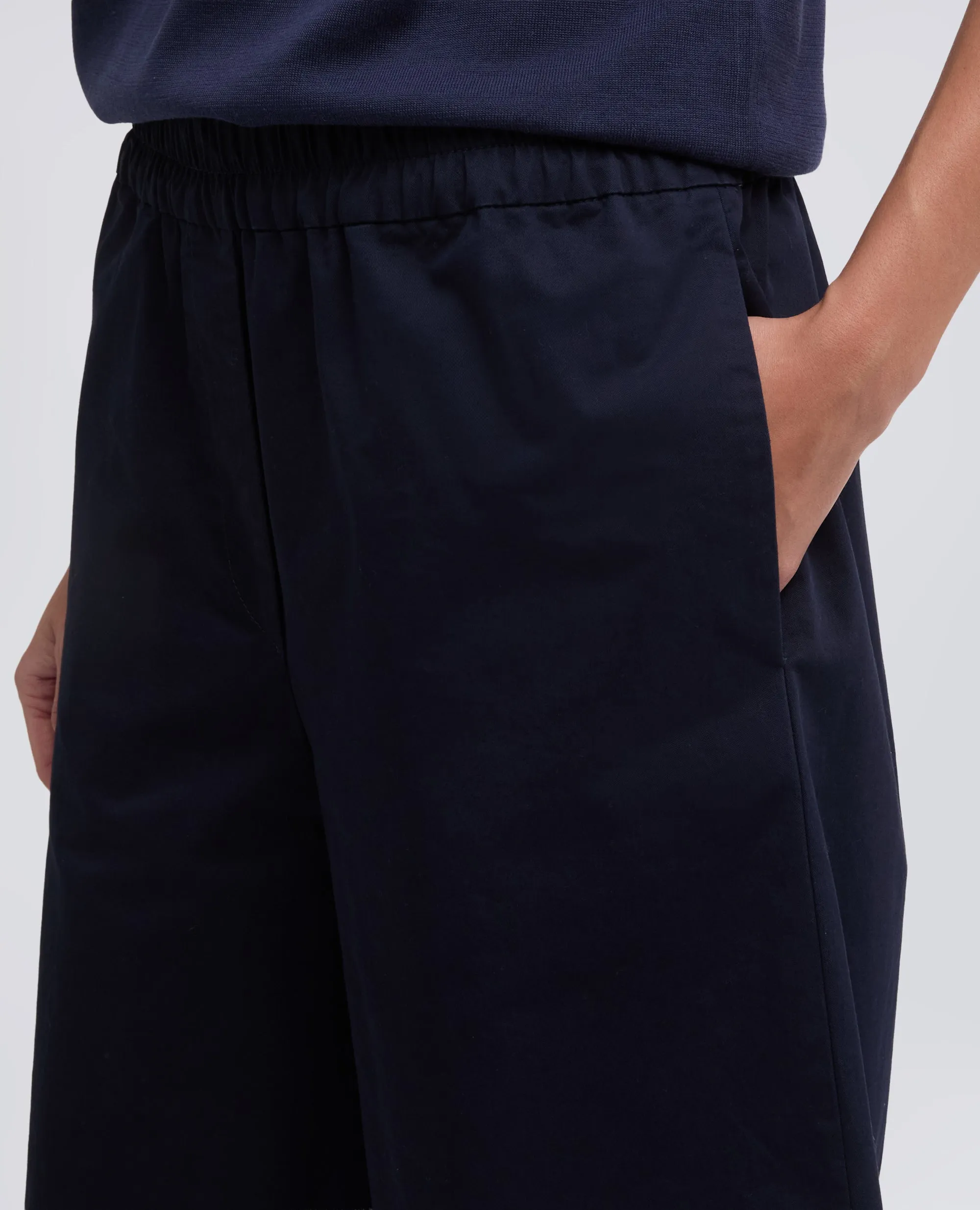 BERMUDA IN TWILL DI COTONE STRETCH - NAVY sold by Aspesi product image thumbnail 4