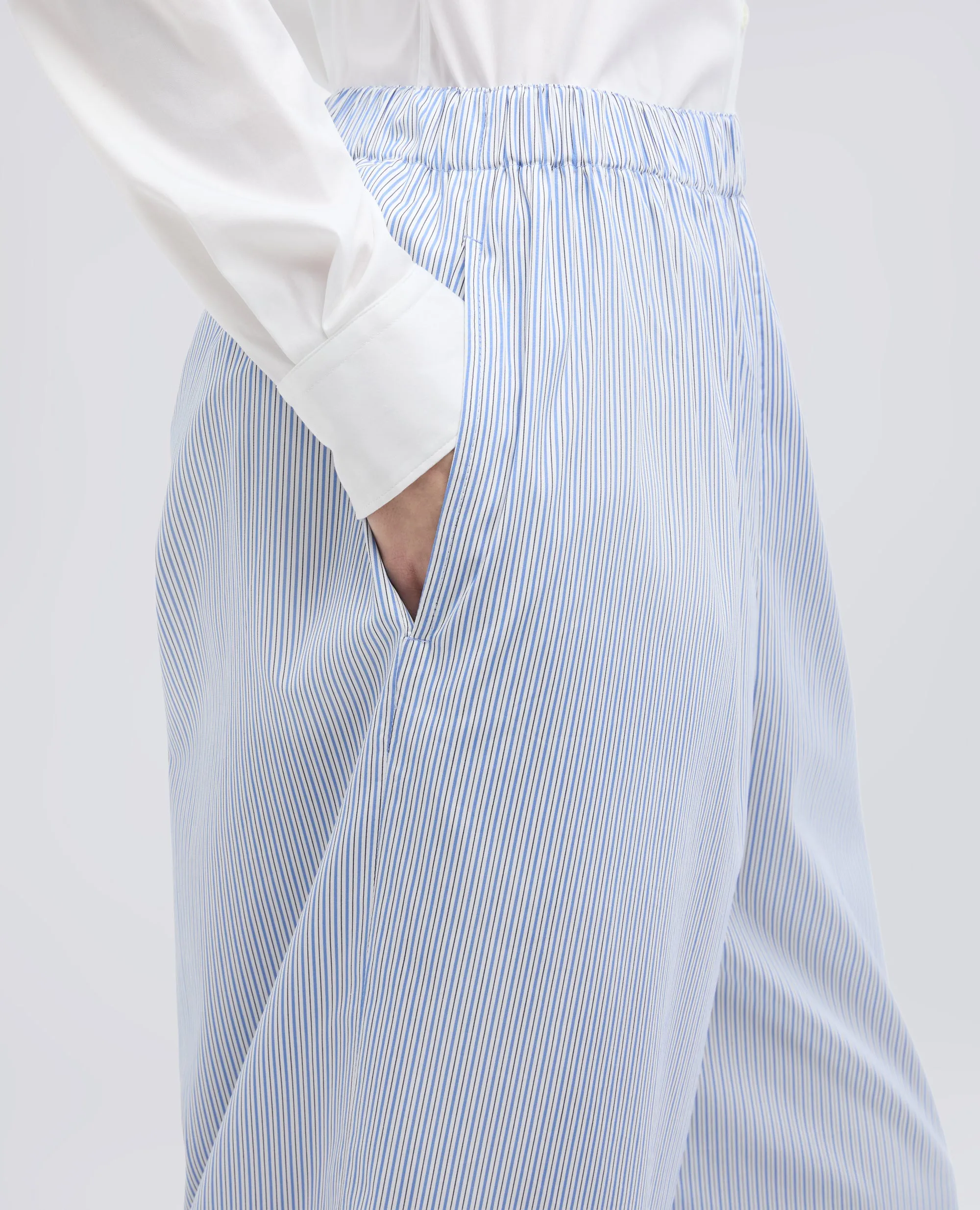 PANTALONE IN POPELINE DI COTONE - AA CAPSULE COLLECTION - RIGA AZZURRA sold by Aspesi product image thumbnail 4