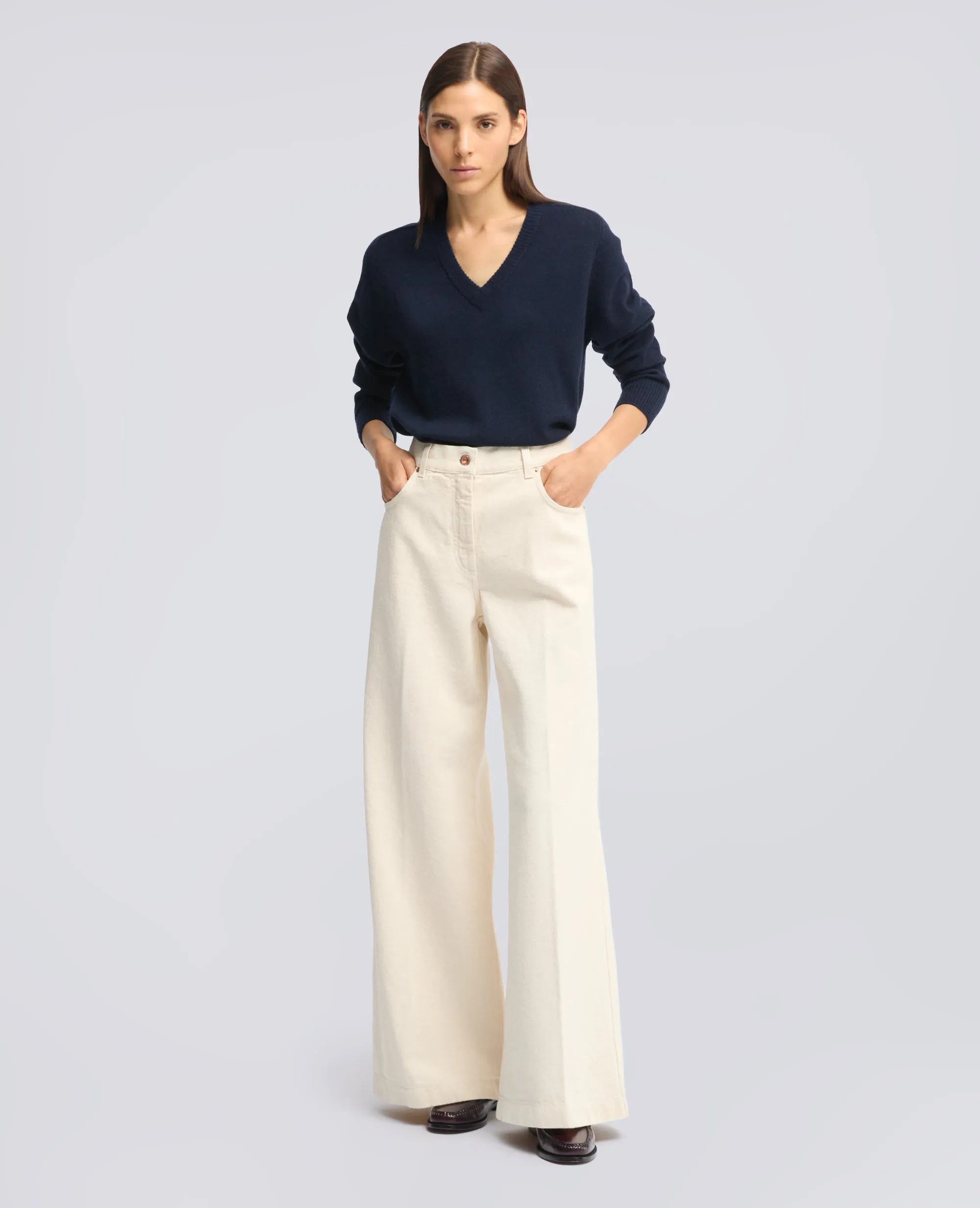 MAGLIA CON SCOLLO A V IN LANA, YAK E CASHMERE - NAVY sold by Aspesi product image thumbnail 2