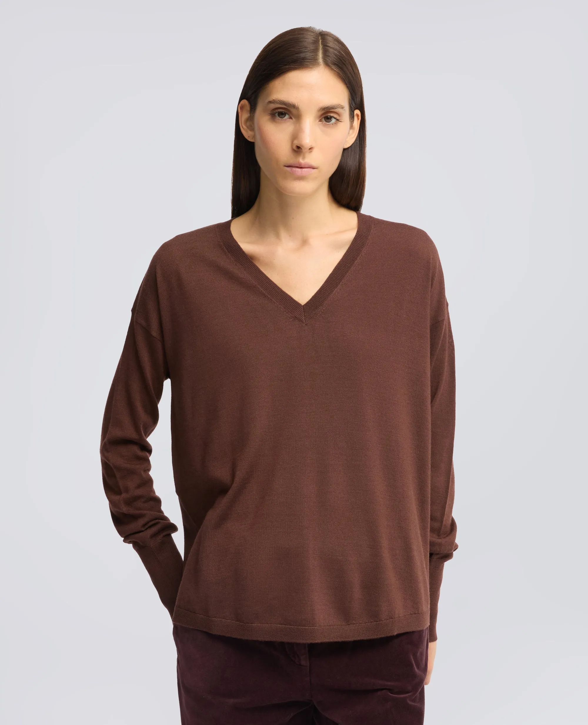 MAGLIA CON SCOLLO A V IN LANA MERINO - MARRONE sold by Aspesi product image thumbnail 4