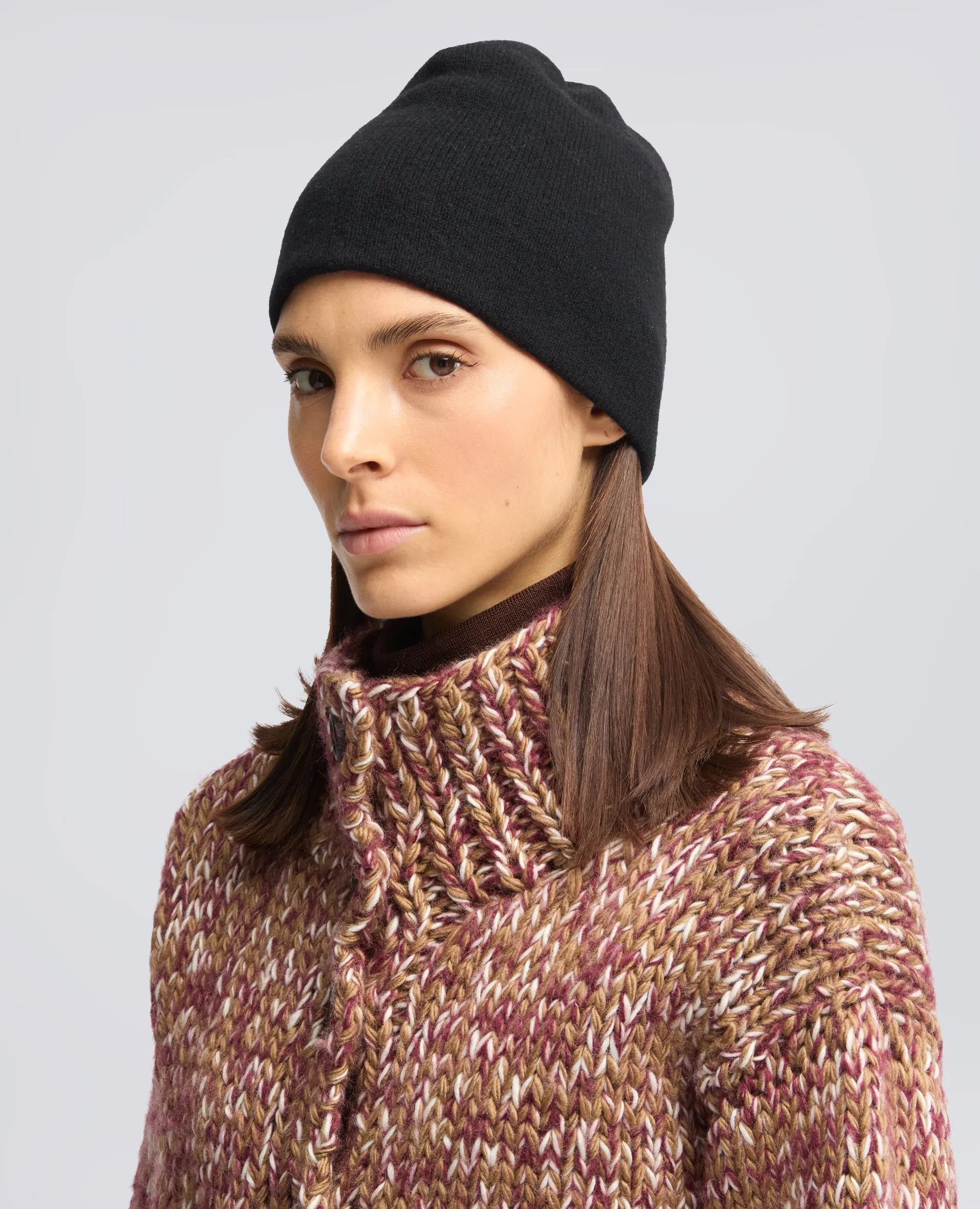 BERRETTO IN LANA, YAK E CASHMERE - NERO sold by Aspesi product image thumbnail 3