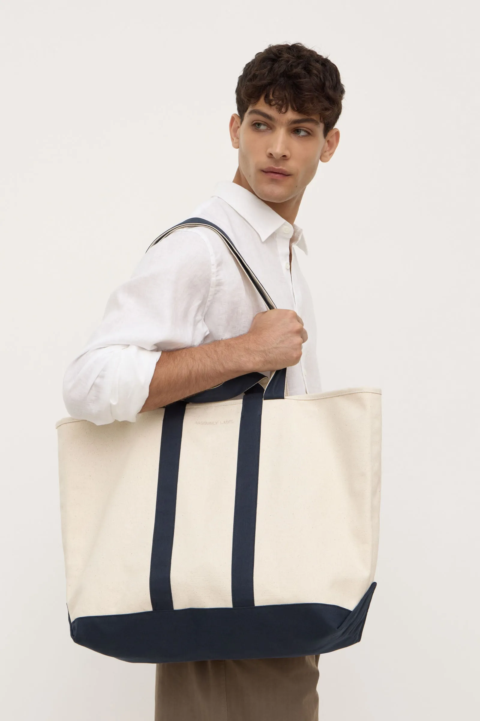 Canvas Weekend Bag sold by Assembly Label product image thumbnail 4