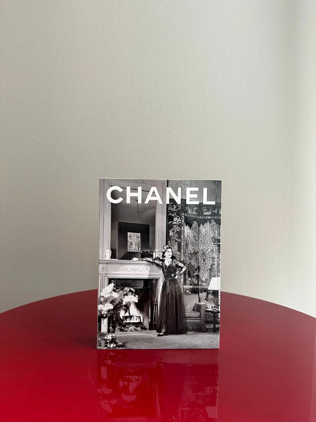 Chanel 3-Book Slipcase (Old Edition - Fashion, Jewelry, Perfume) sold by Assouline product image thumbnail 4