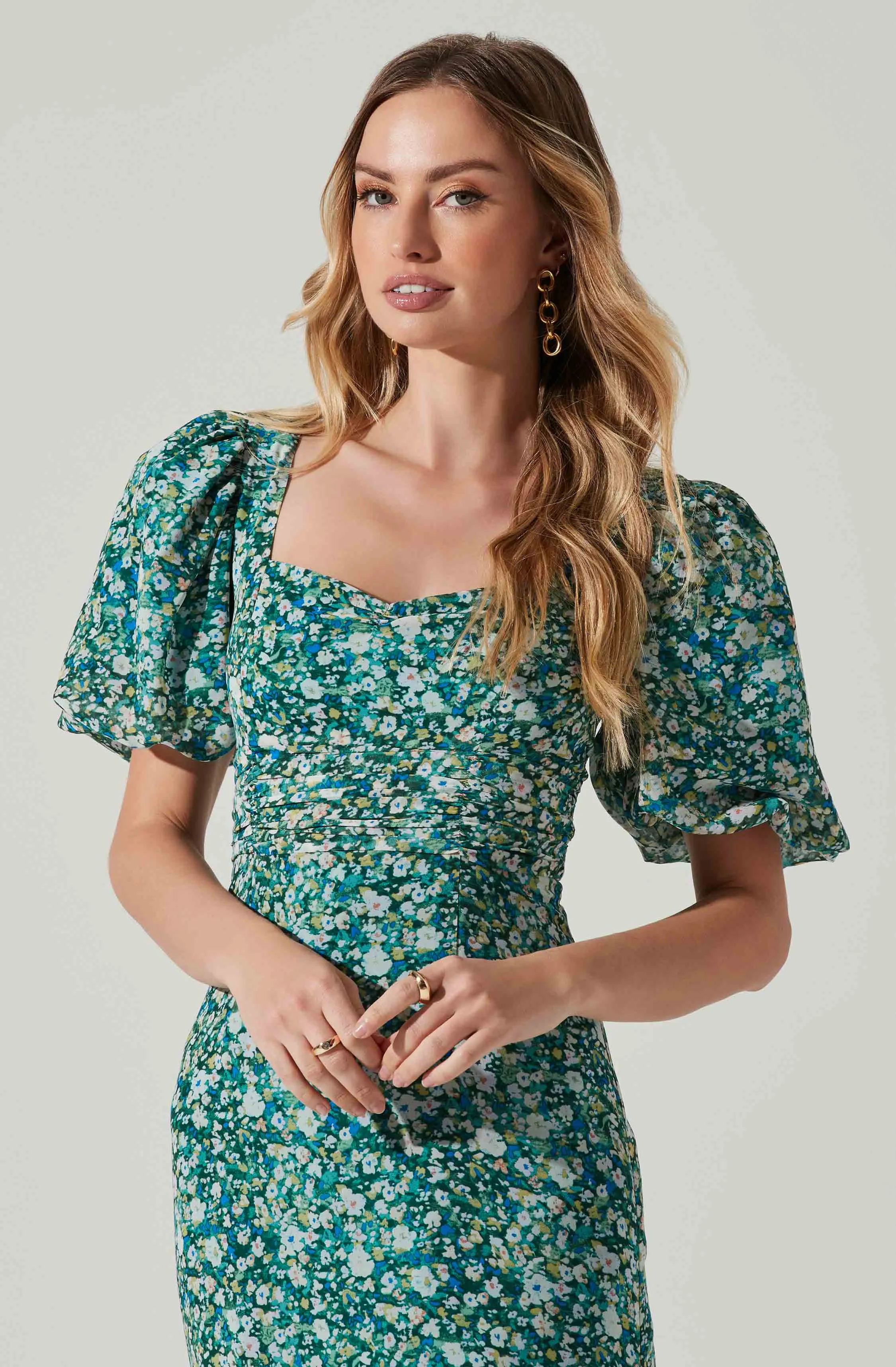 Floral Short Sleeve Asymmetrical Hem Midi Dress sold by Astr product image thumbnail 4