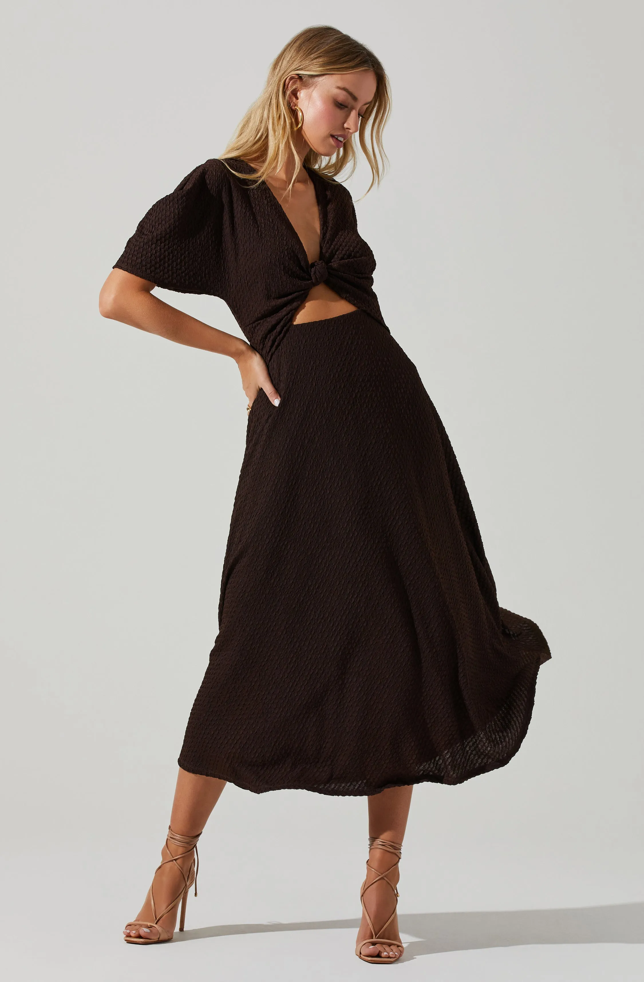 Manola Cutout Puff Sleeve Midi Dress sold by Astr product image thumbnail 2