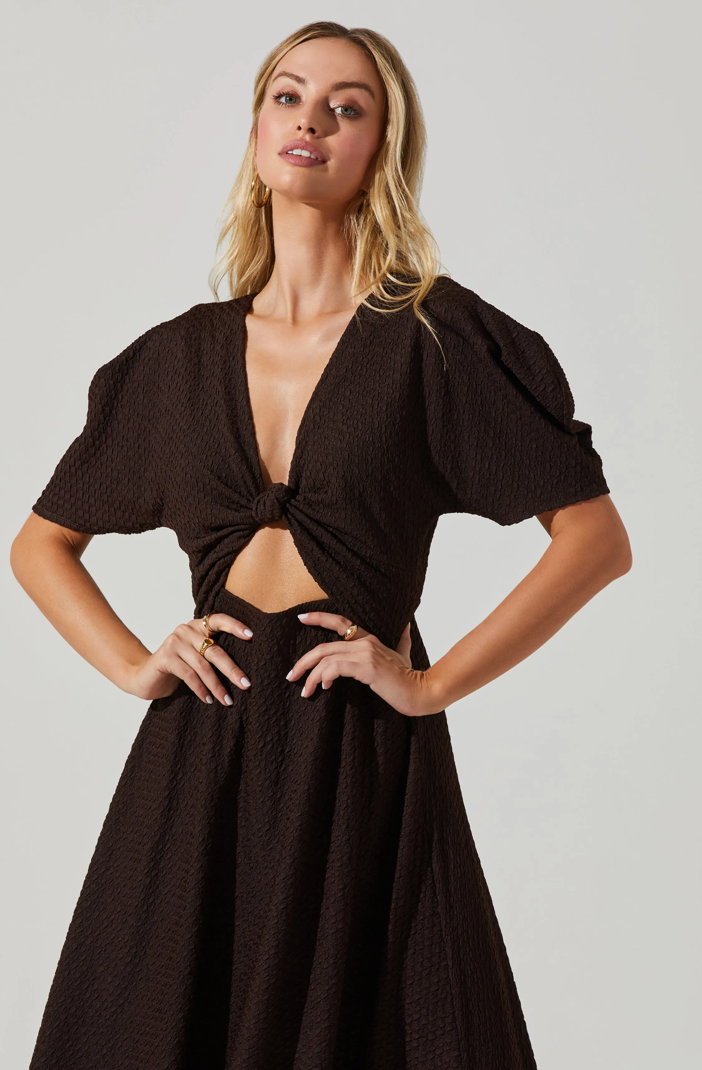 Manola Cutout Puff Sleeve Midi Dress sold by Astr product image thumbnail 3