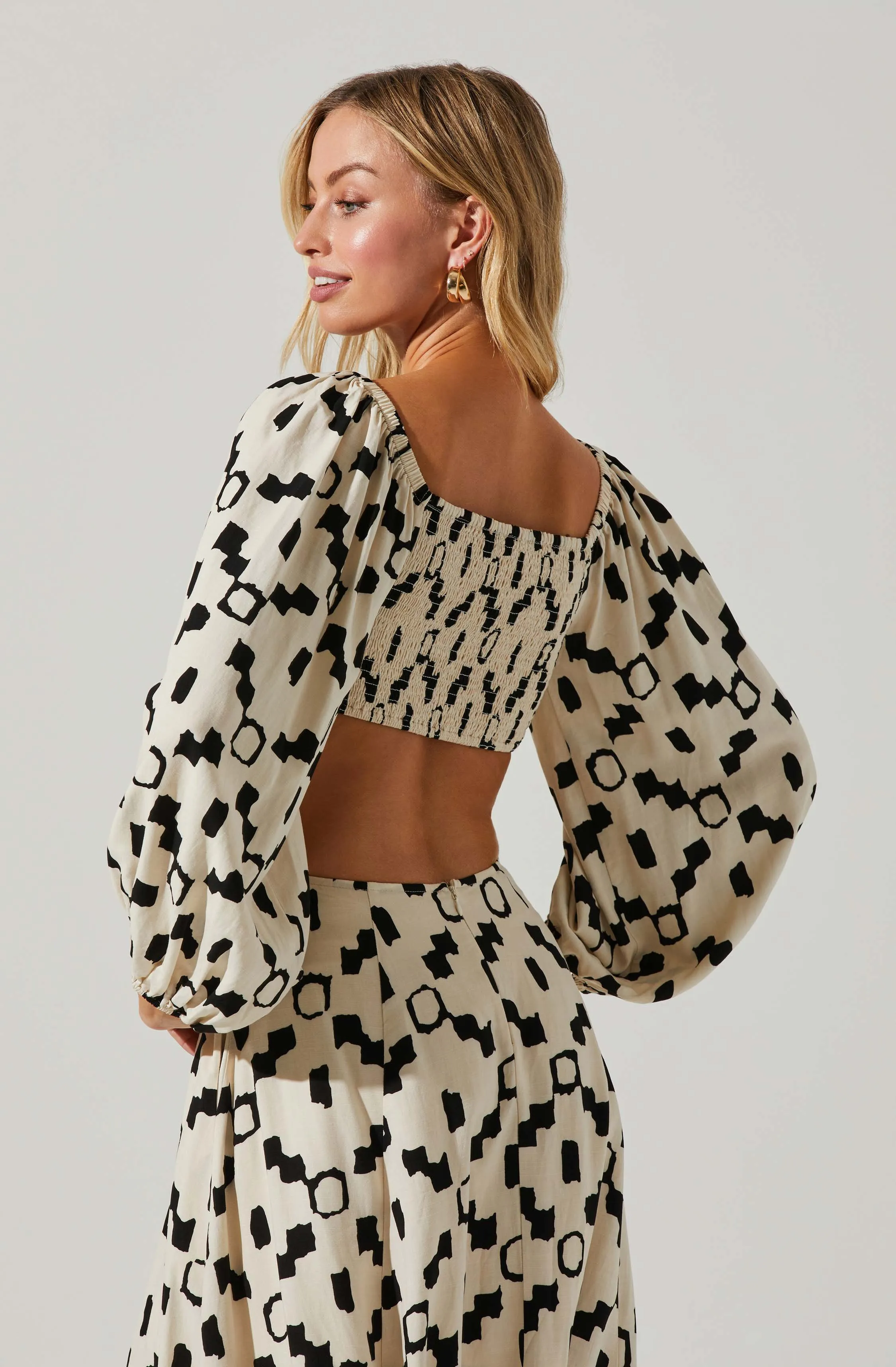 Yaretzi Geometric Print Cutout Midi Dress sold by Astr product image thumbnail 5