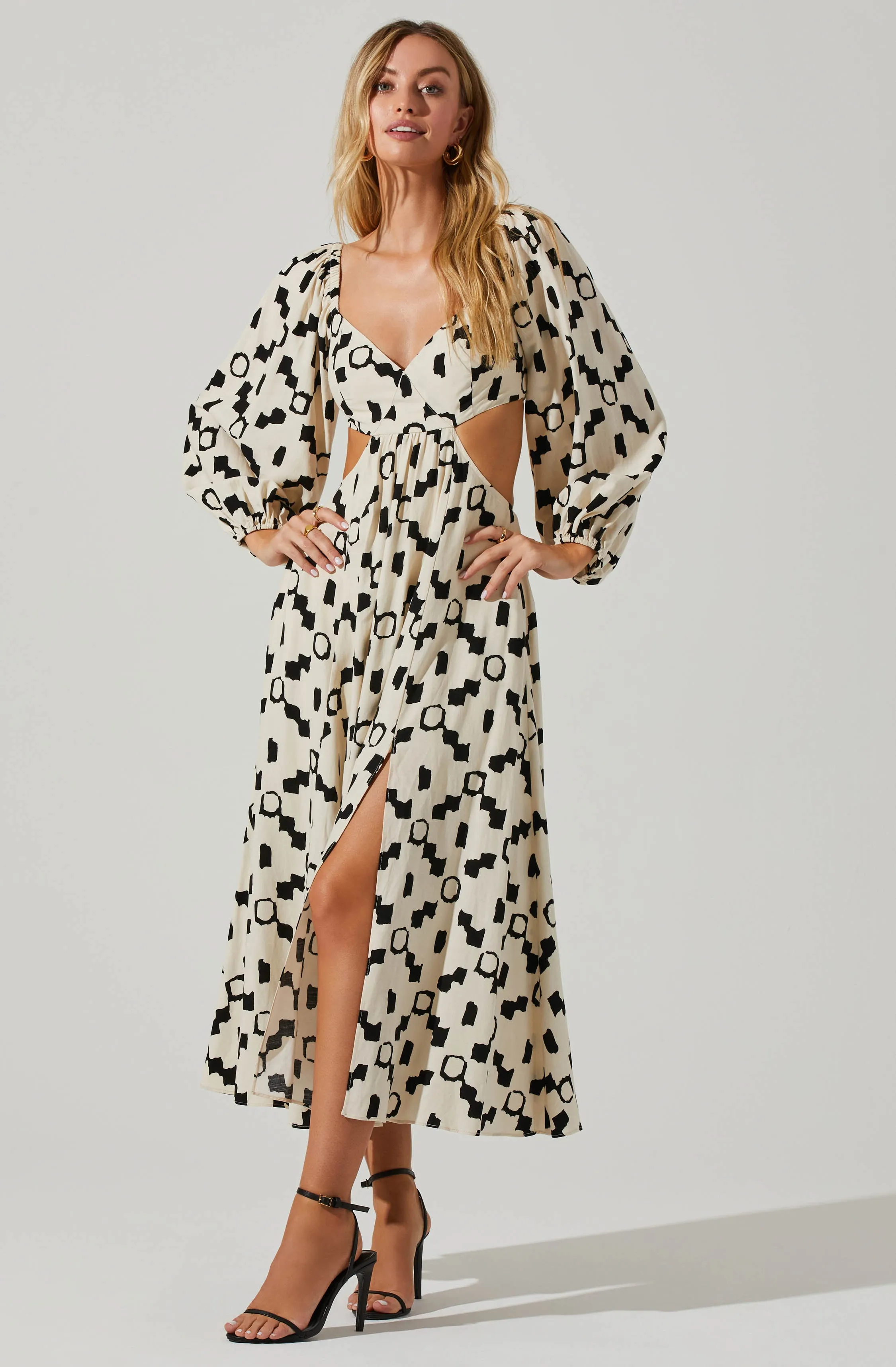 Yaretzi Geometric Print Cutout Midi Dress sold by Astr product image thumbnail 3