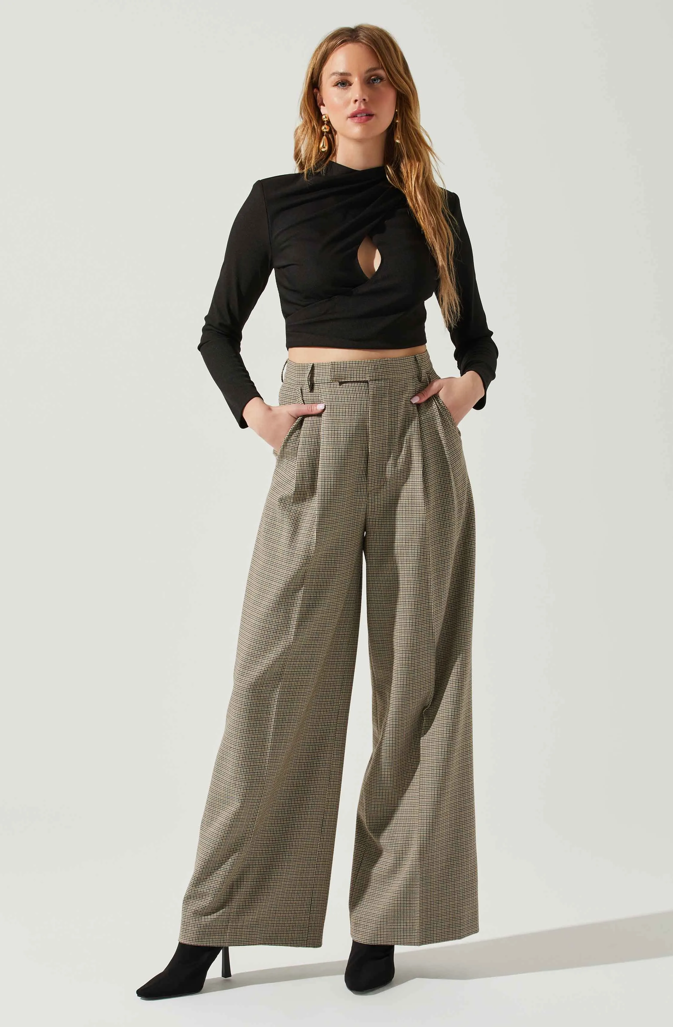 Valerie Keyhole Cutout Mock Neck Top sold by Astr product image thumbnail 2