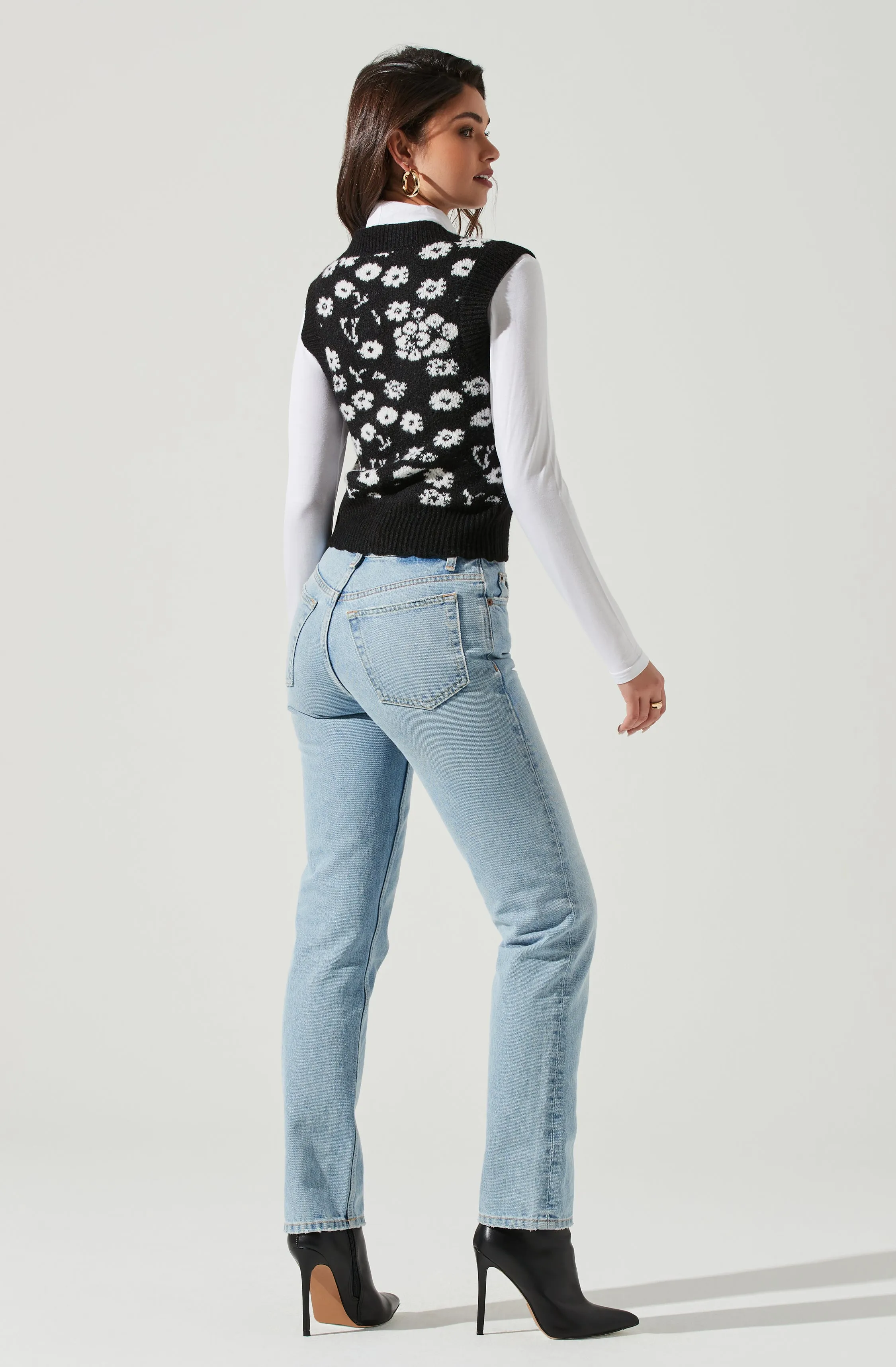 Primrose V Neck Sweater Vest sold by Astr product image thumbnail 4