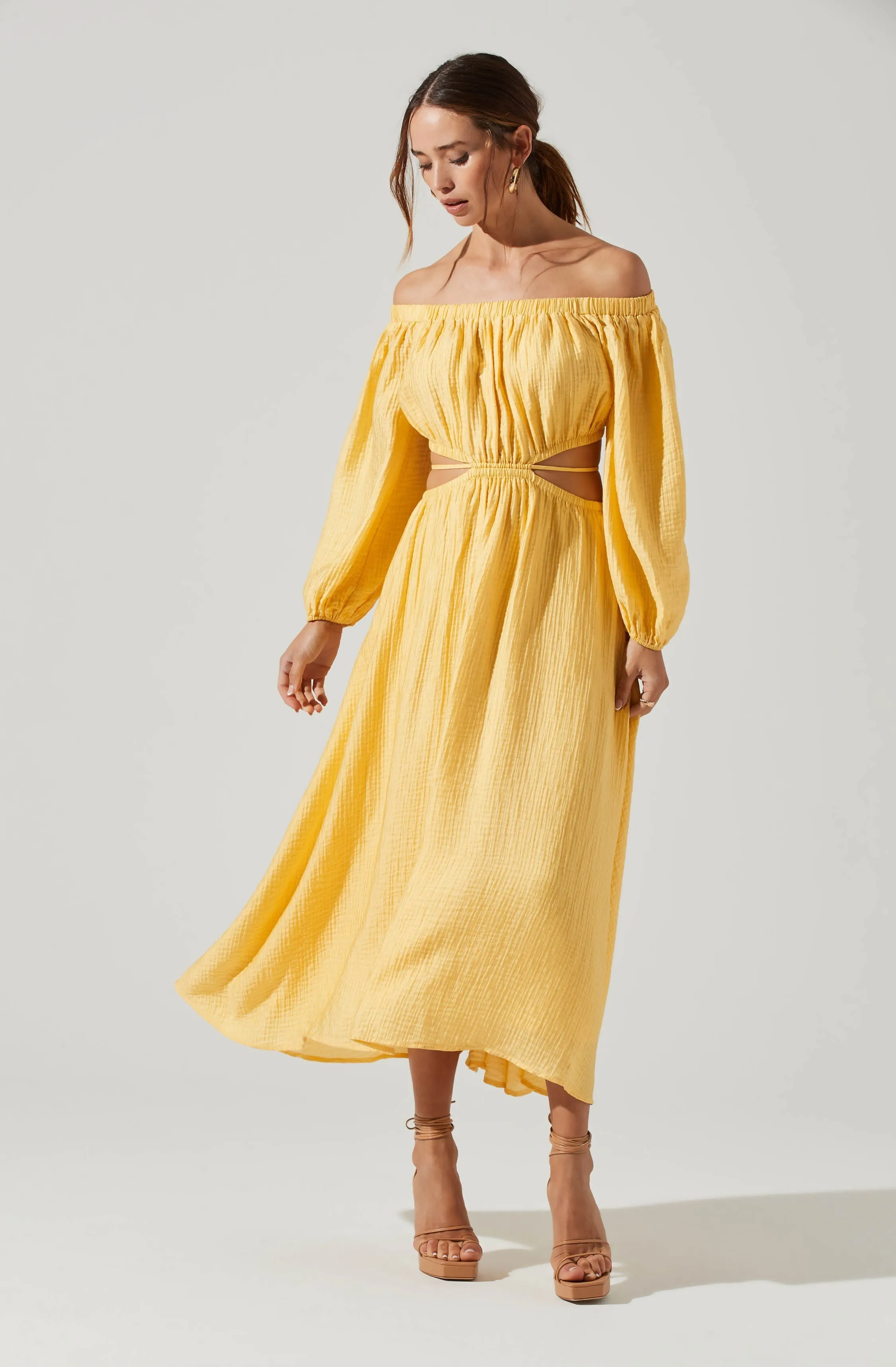 Cassian Cutout Off Shoulder Midi Dress sold by Astr product image thumbnail 2