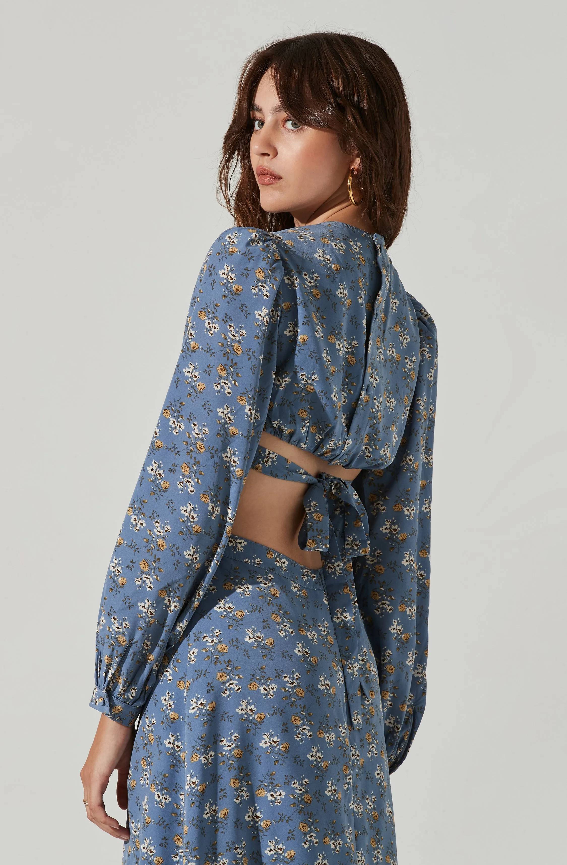 Floral Tie Back Cut Out Midi Dress sold by Astr product image thumbnail 4