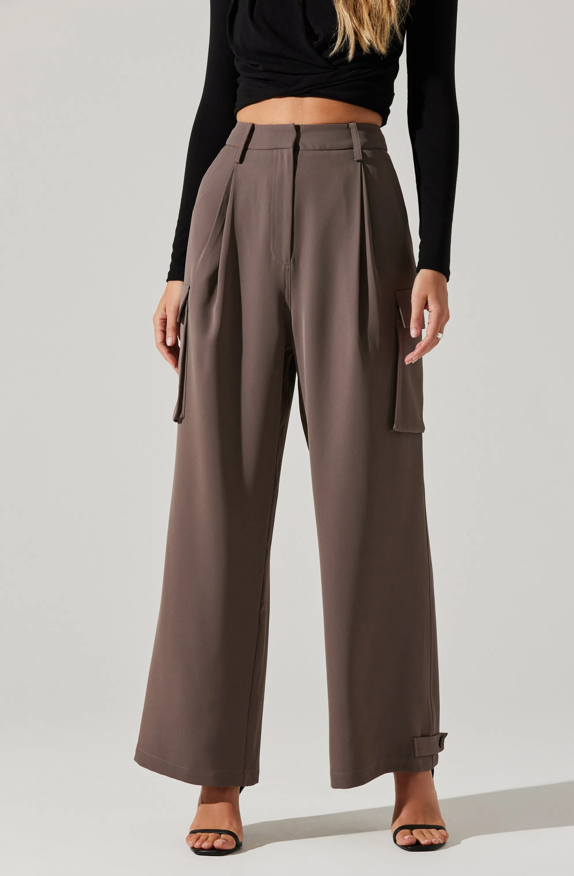 Pleated Wide Leg Cargo Pants sold by Astr product image thumbnail 2